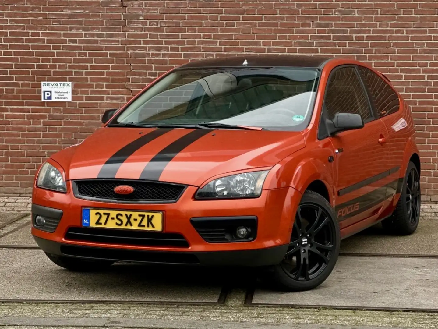 Ford Focus 2.0-16V Rally Ed. |Airco |Stuurbkr |Nieuwe APK Zwart - 1