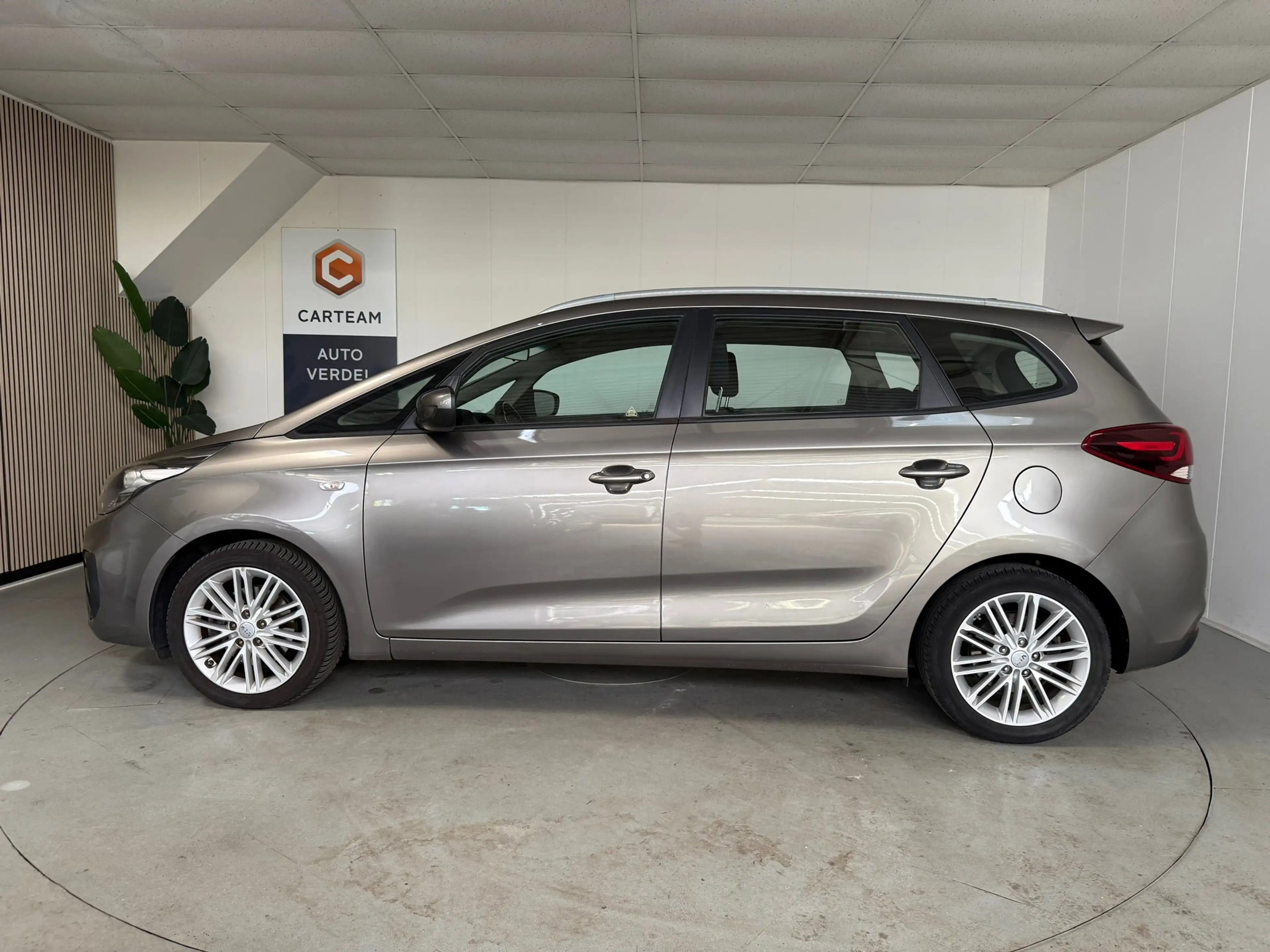 Kia Carens 1.6 GDi DynamicPlusLine Airco, 7-persoons,Trekhaak — photo 5