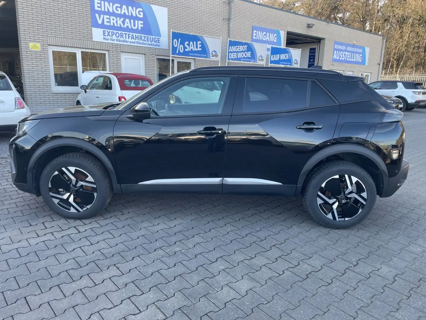 Peugeot 2008 Hybrid 136 Allure/ ACC/ LED/ Automatik Schwarz - 2