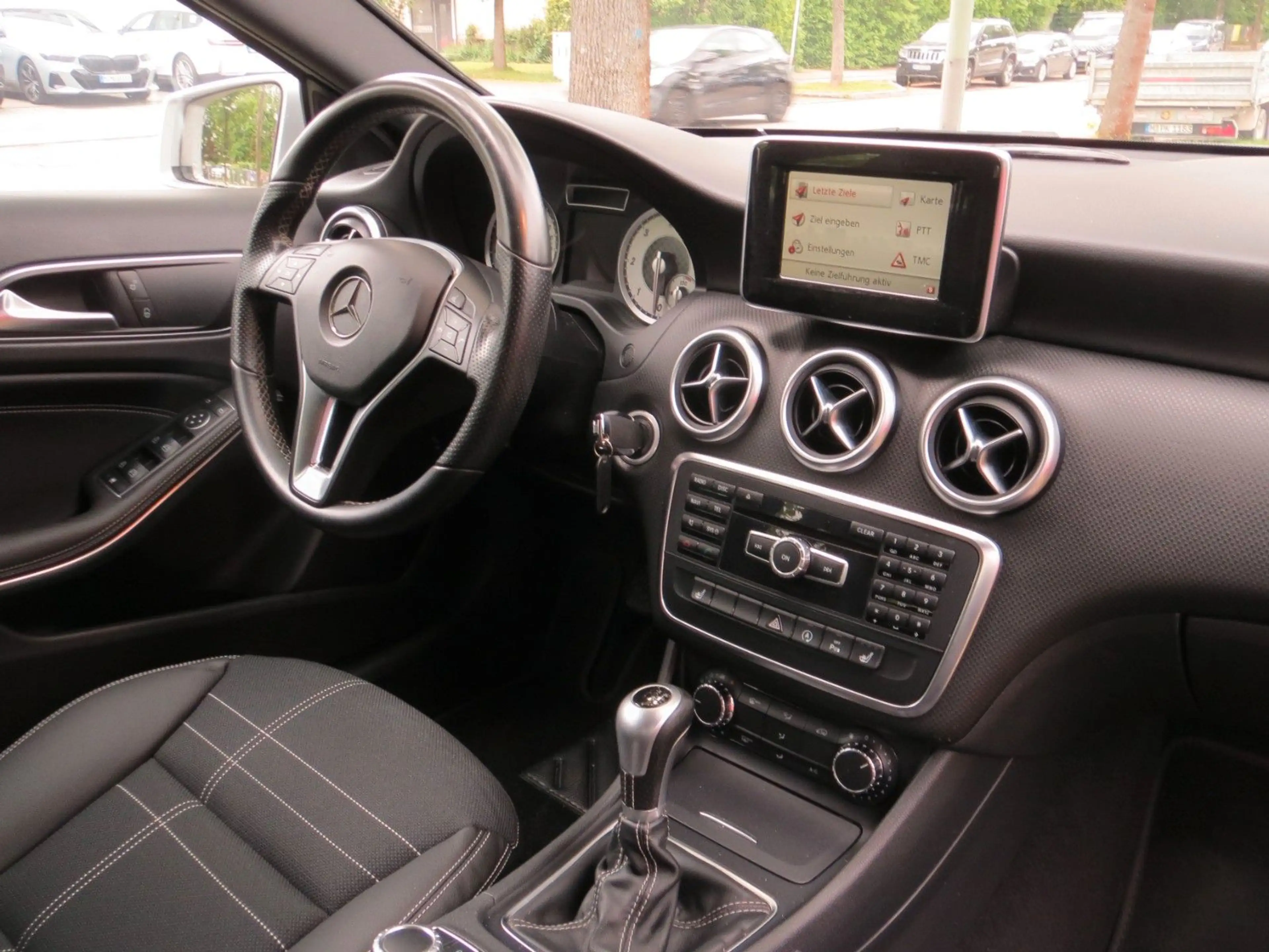 Mercedes-Benz A 200 A  CDI Urban — photo 12