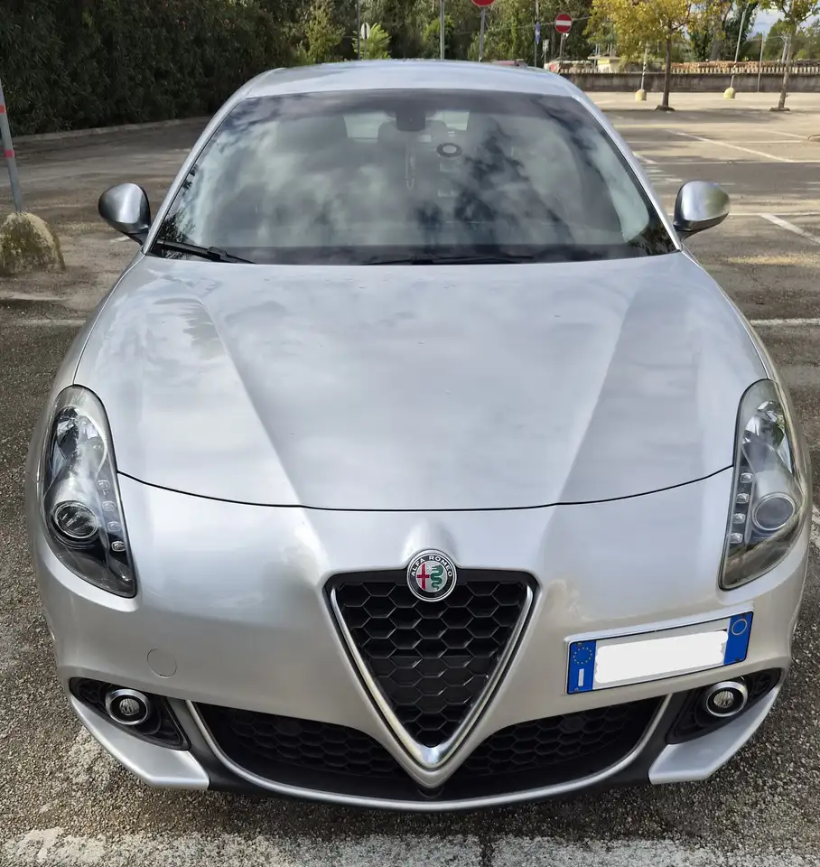 Alfa Romeo Giulietta Giulietta 1.6 jtdm Super 120cv my19 — photo 1 of 15