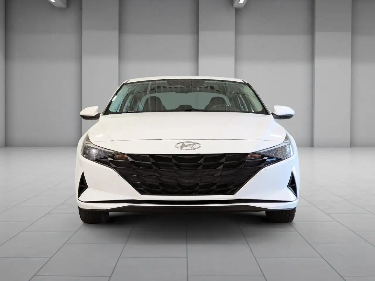 Hyundai ELANTRA снимка Hyundai ELANTRA