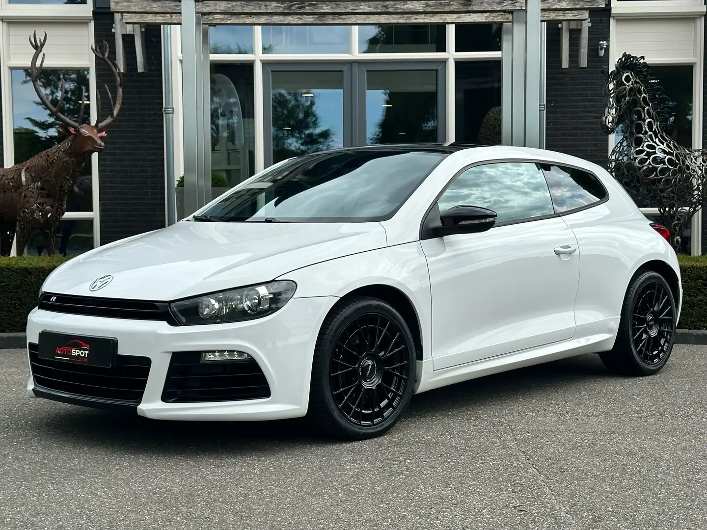 Volkswagen Scirocco R Compleet Gereviseerd Bílá - 1
