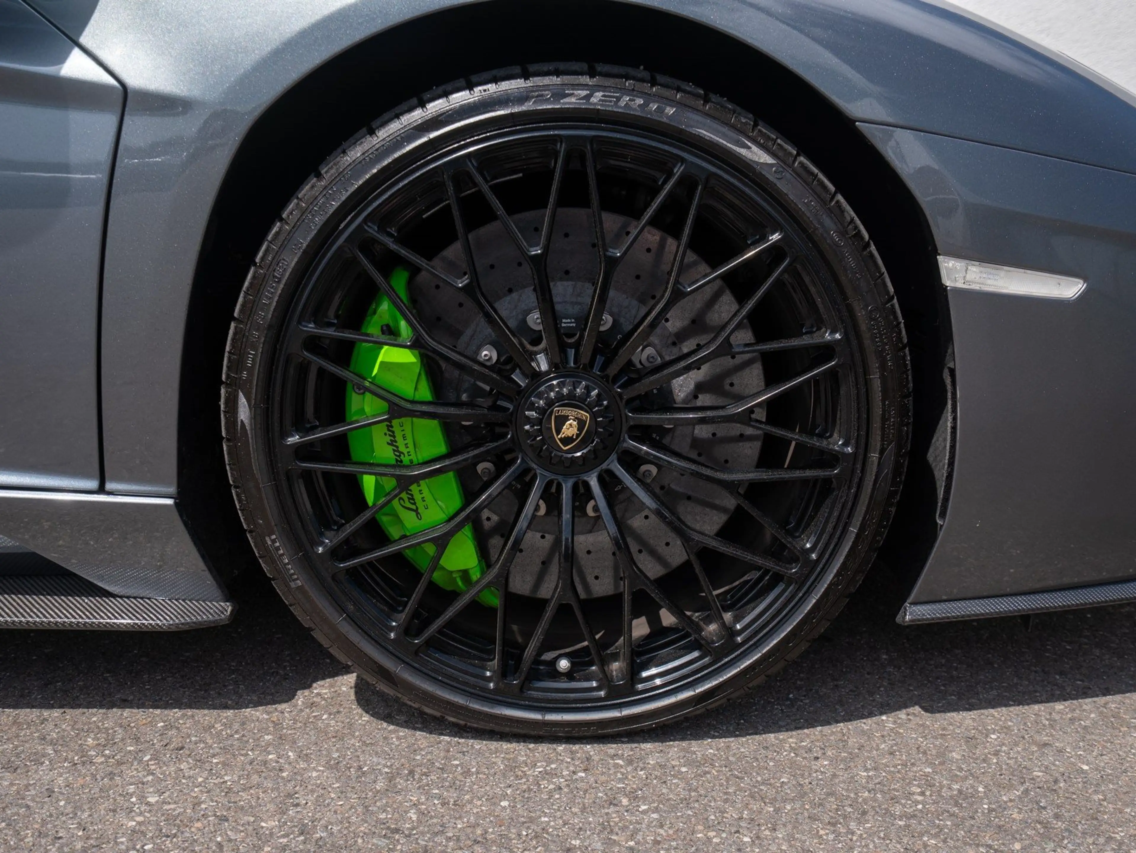 Lamborghini Aventador S LP740-4 V12 CARBON SENSONUM LIFT 20"/21" — photo 12