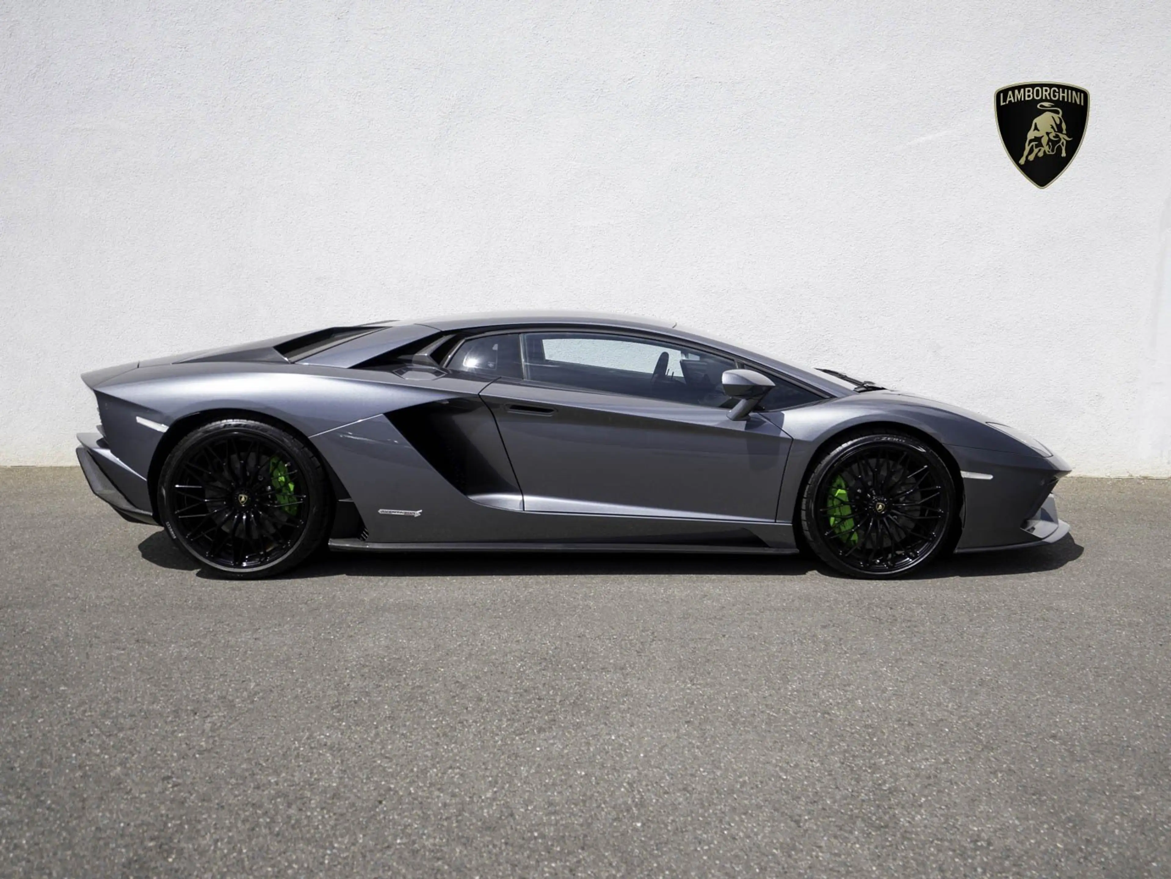 Lamborghini Aventador S LP740-4 V12 CARBON SENSONUM LIFT 20"/21" — photo 2