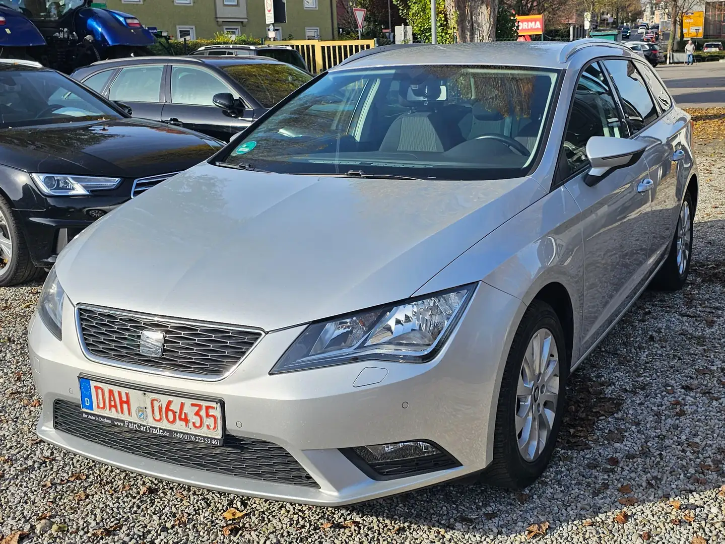 SEAT Leon ST 4Drive 4x4 Style 2.0 TDI scr *Insp.+TÜV NEU* Silber - 2
