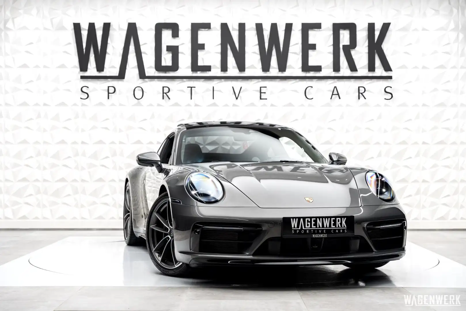 Porsche 992 Carrera 4S Coupe MEGAVOLL SPORTDESIGN GLASDACH 18 Grau - 1