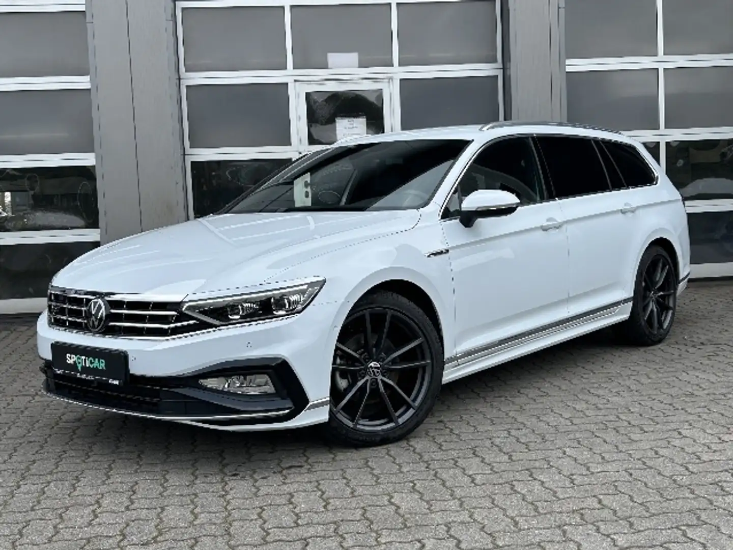 Volkswagen Passat Variant Elegance IQ-Light Standhzg. Blanco - 1