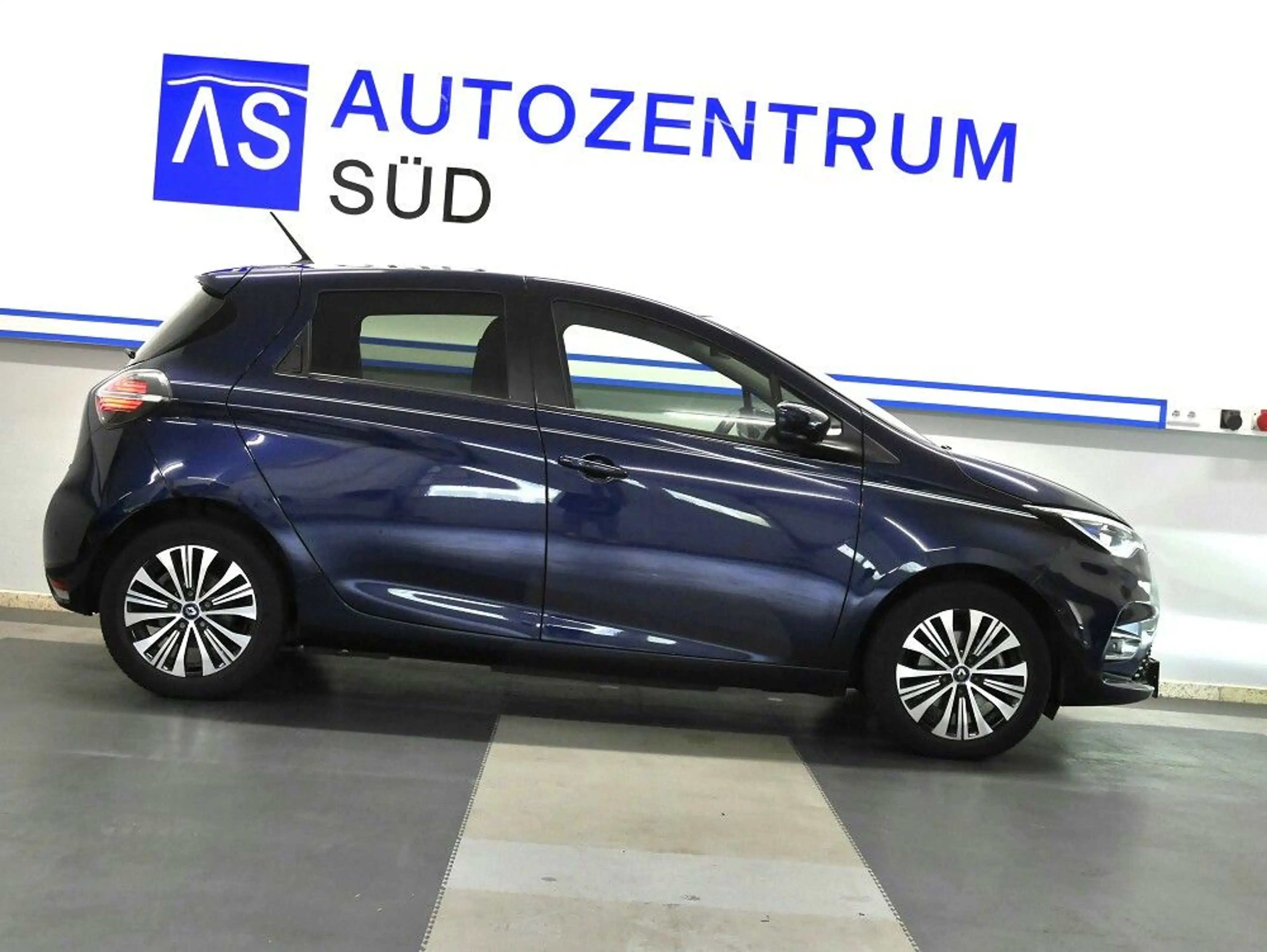 Renault ZOE Riviera 52 kWh R135 LED NAVI SPUR CAM — photo 9
