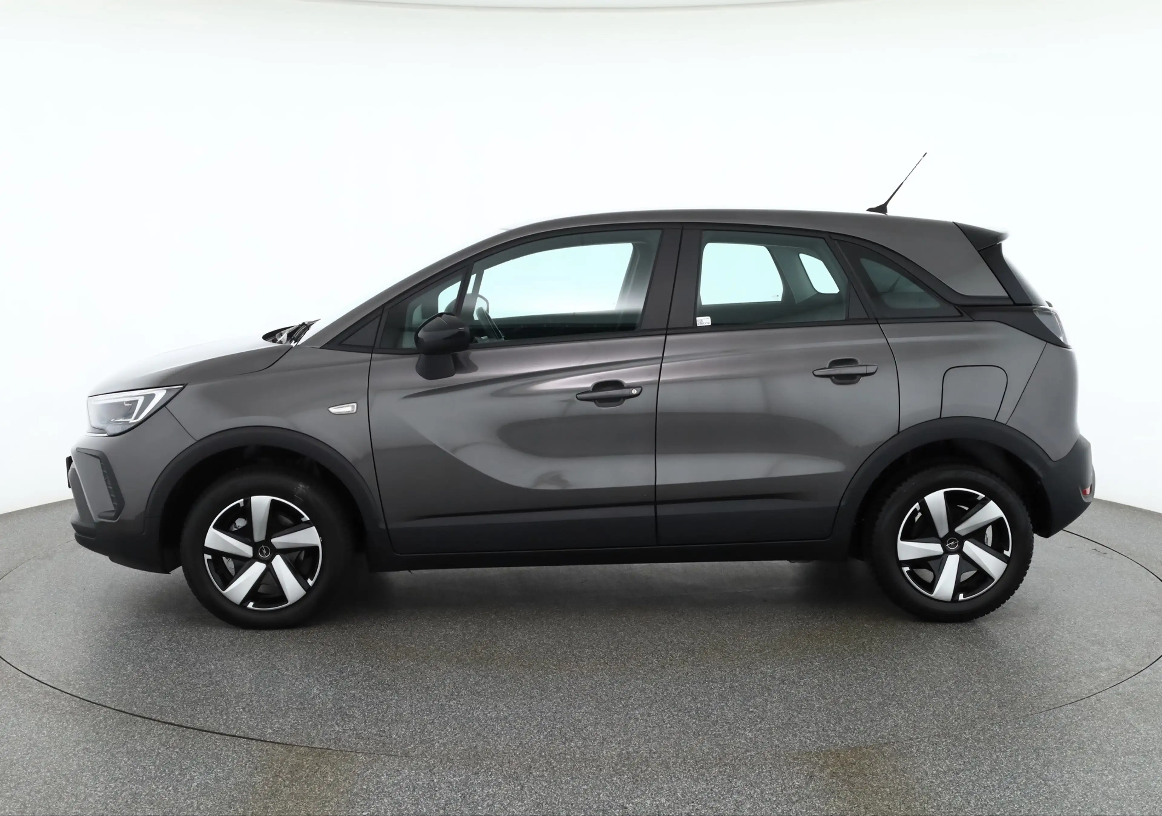 Opel Crossland (X) 1.2 Turbo Aut. Enjoy LED Kamera — photo 2