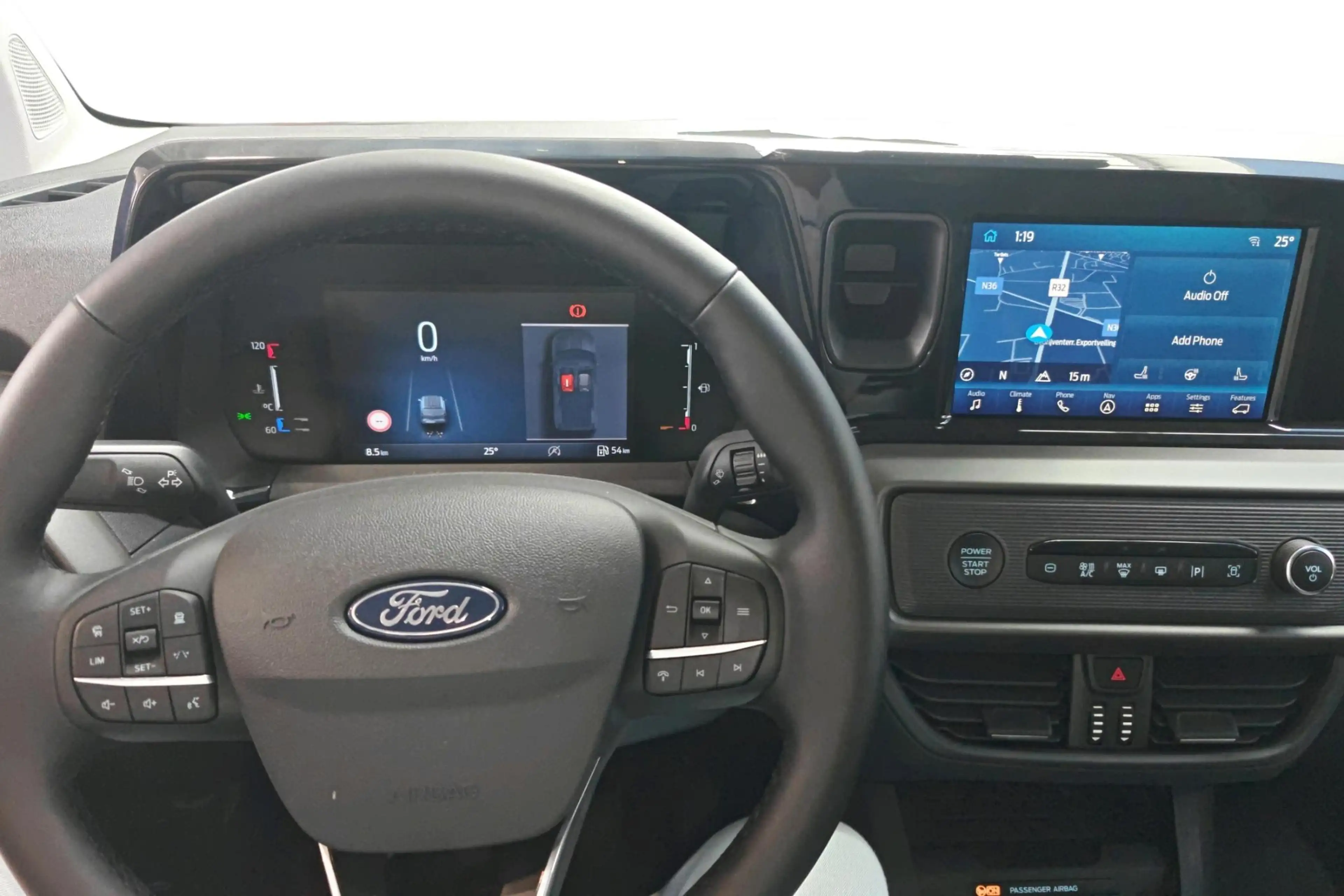 Ford Transit Courier 1.0 EcoBoost 92kW Limited — photo 12