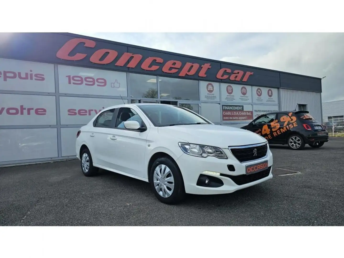 Peugeot 301 Active 1.5 BlueHDi 100cv + Antibrouillard + Radars Biały - 1
