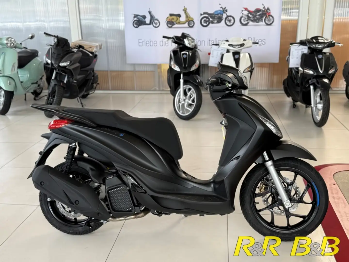 Piaggio Medley 125 Sport E5+ AT ABS+LCD+MIA+LED+GARANTIE Noir - 2