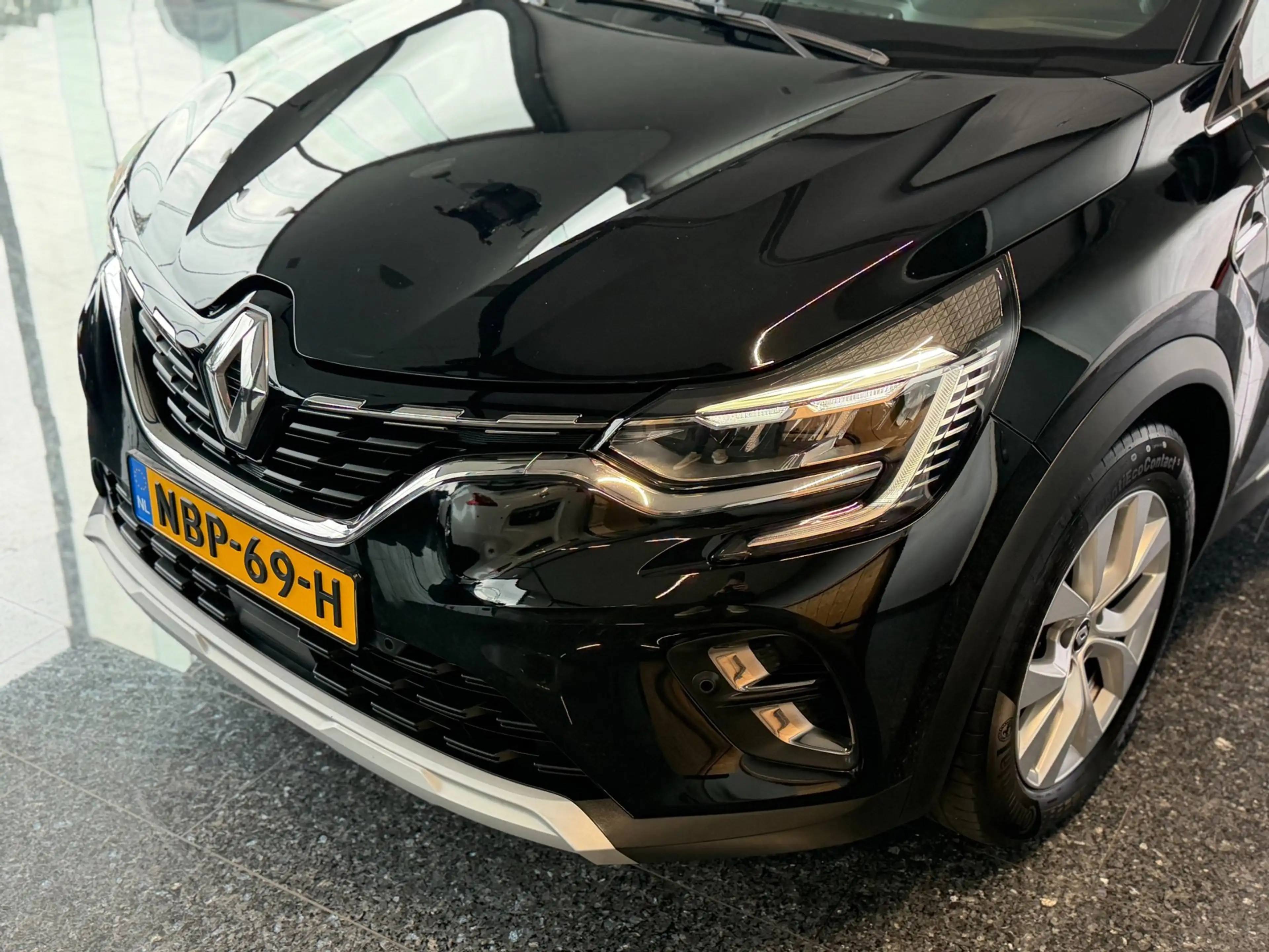Renault Captur 1.6 E-Tech Plug-in Hybrid 160 Intens 2022 — photo 14