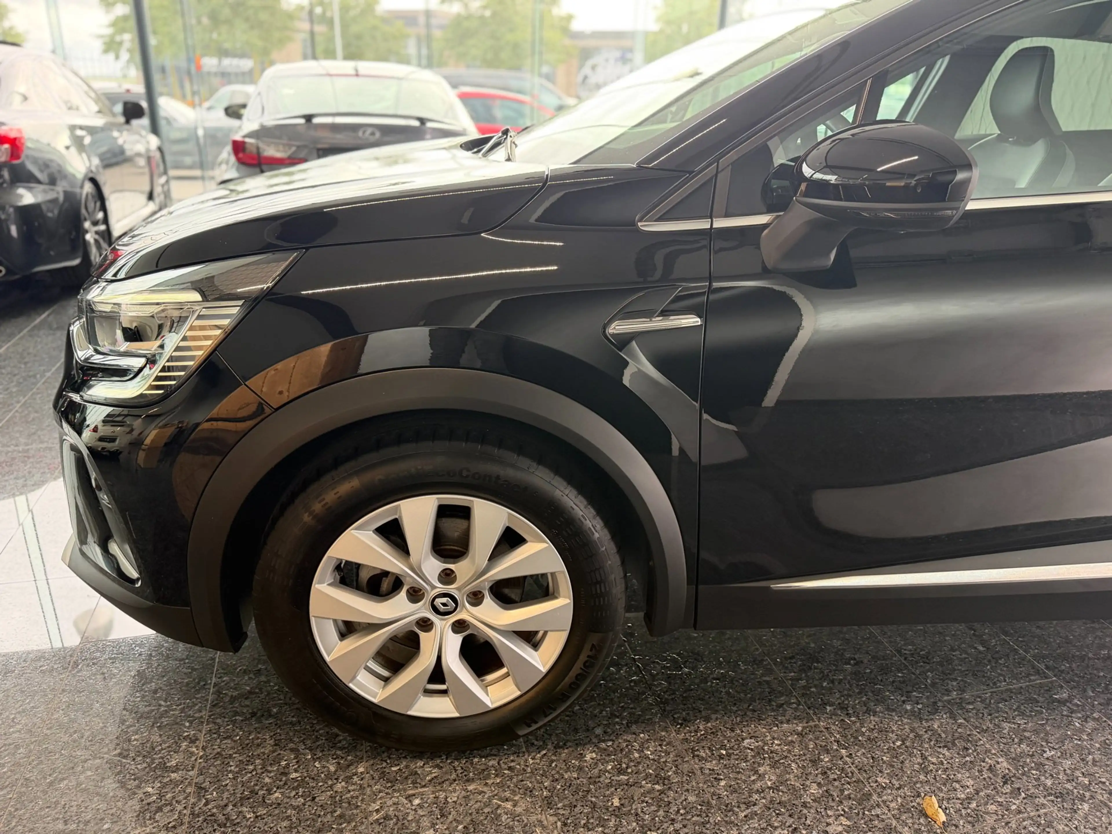 Renault Captur 1.6 E-Tech Plug-in Hybrid 160 Intens 2022 — photo 5