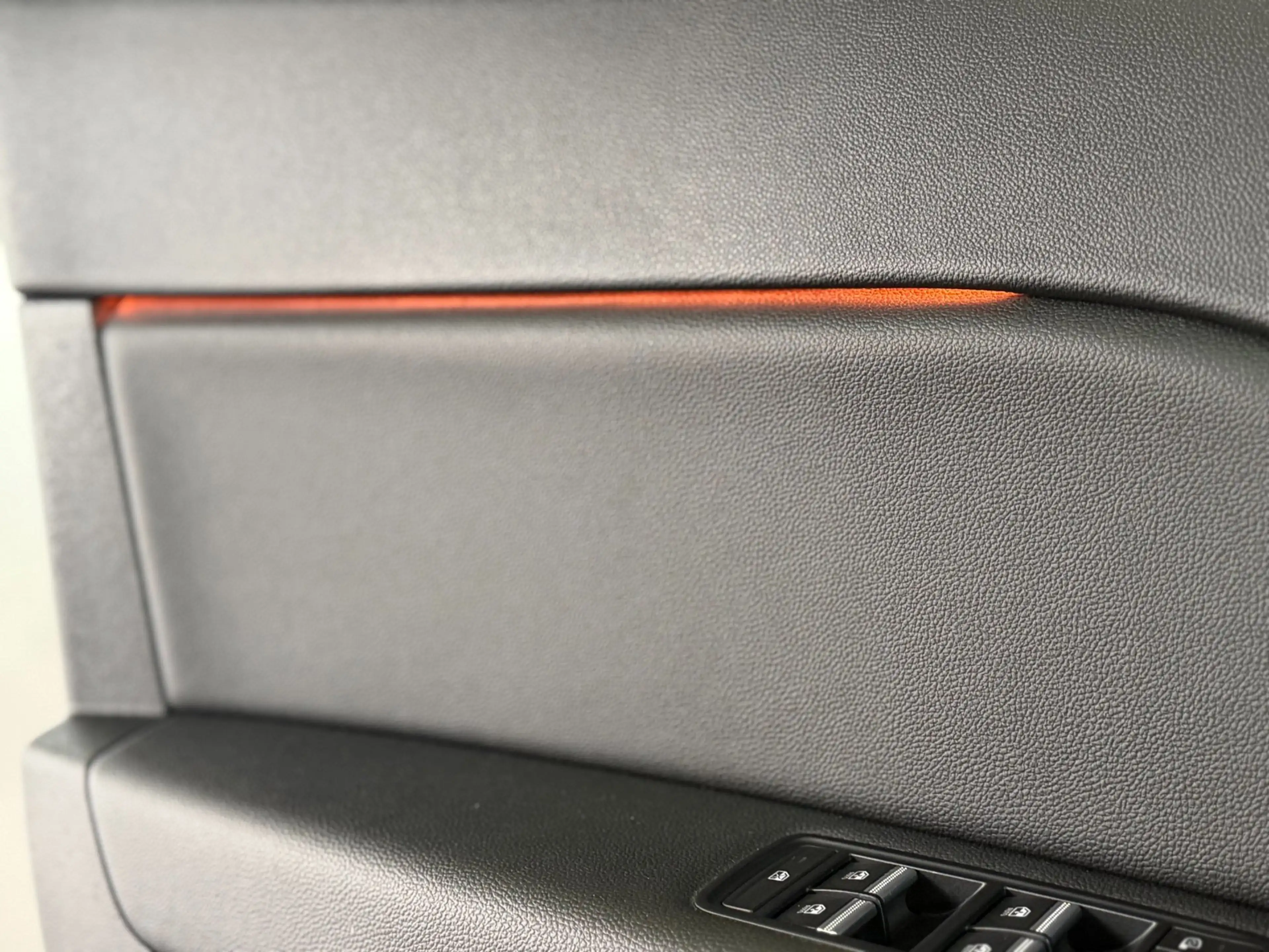 Renault Captur 1.6 E-Tech Plug-in Hybrid 160 Intens 2022 — photo 34