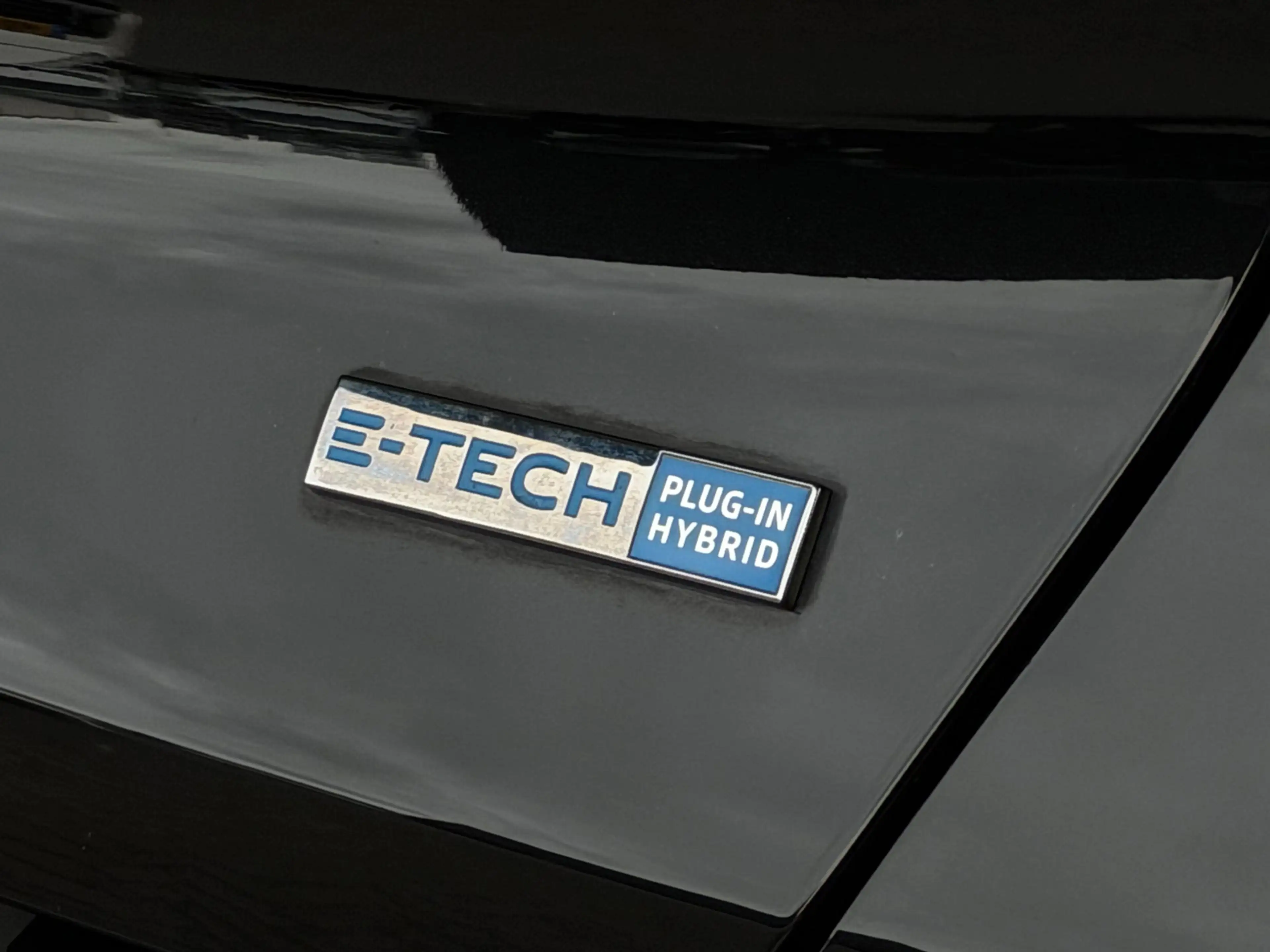 Renault Captur 1.6 E-Tech Plug-in Hybrid 160 Intens 2022 — photo 29