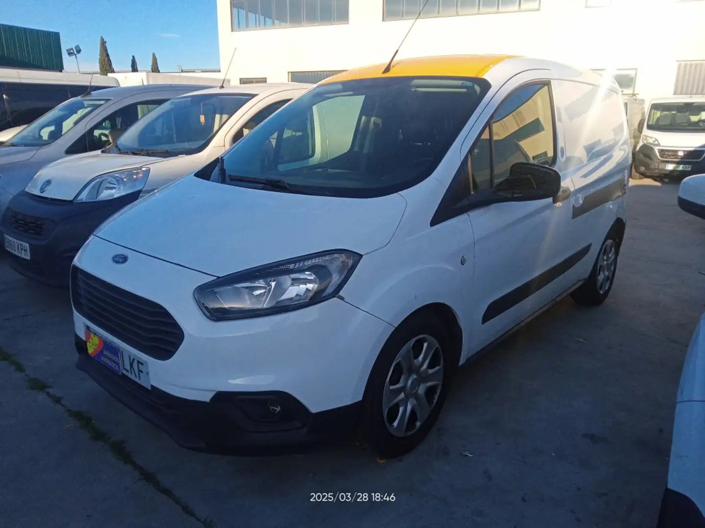 Ford Transit Courier Van 1.5TDCi Limied 75 Blanc - 2