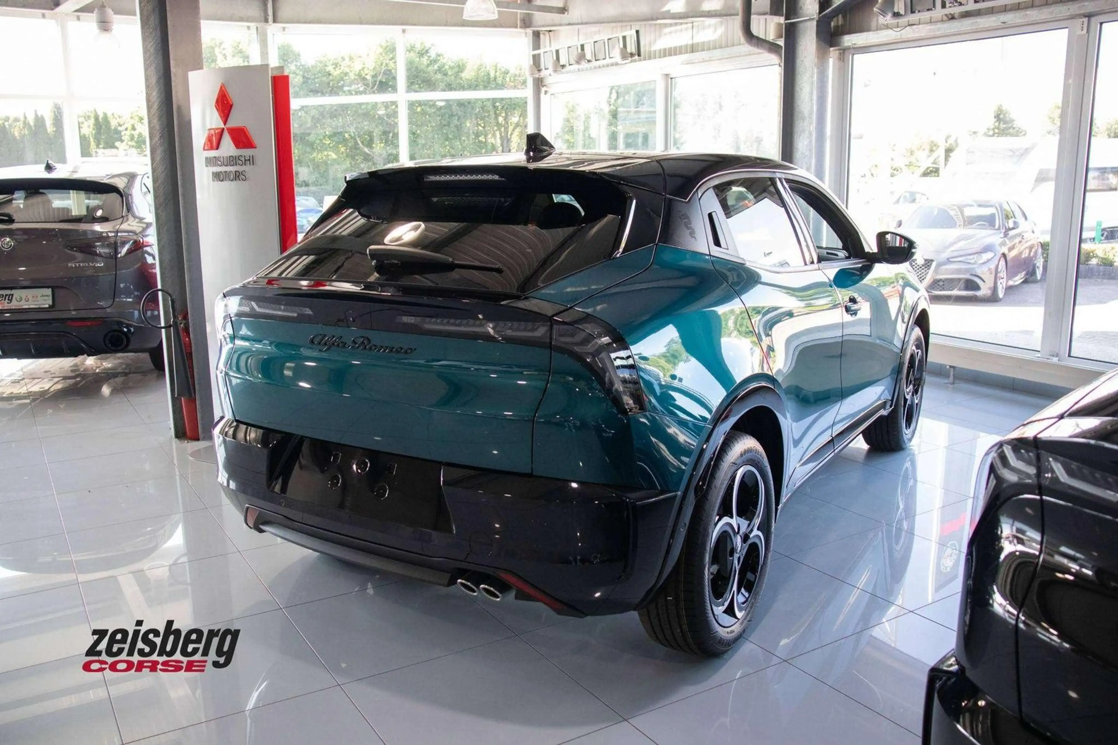 Alfa Romeo Junior Junior 1.2 VGT Ibrida Ti Technologie-Paket — photo 2