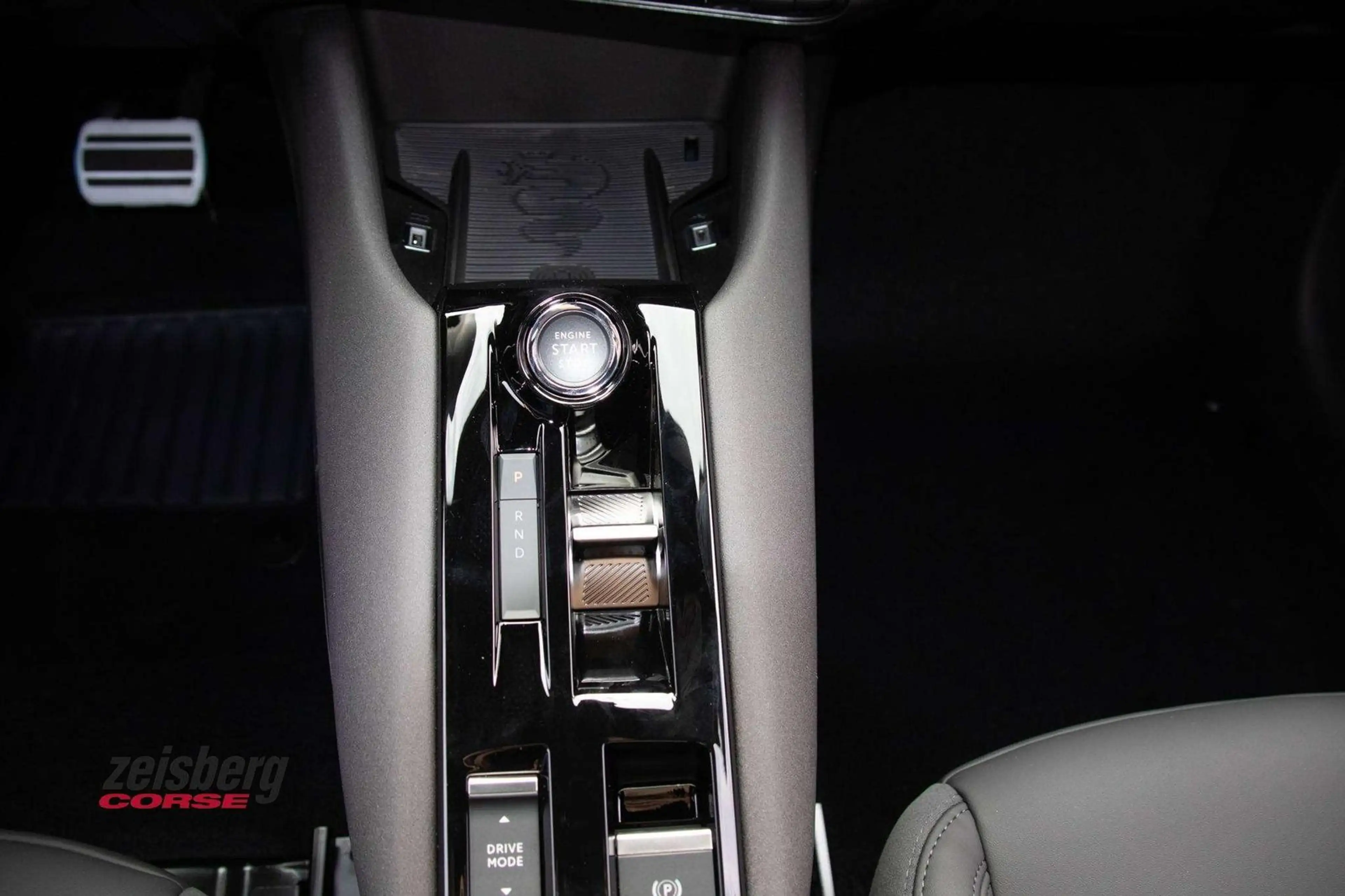 Alfa Romeo Junior Junior 1.2 VGT Ibrida Ti Technologie-Paket — photo 10