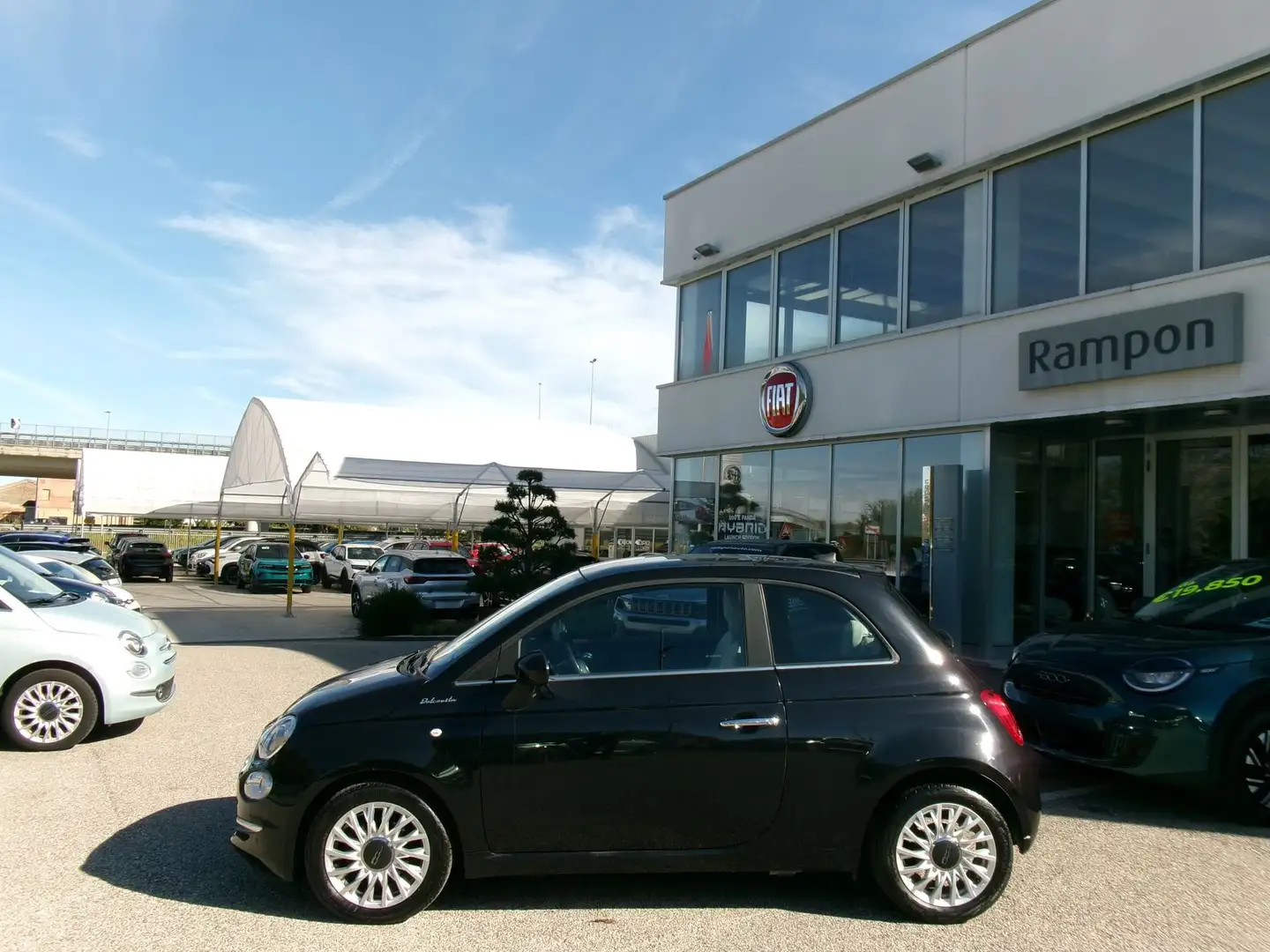 Fiat 500 500 1.0 Hybrid Dolcevita Schwarz - 2