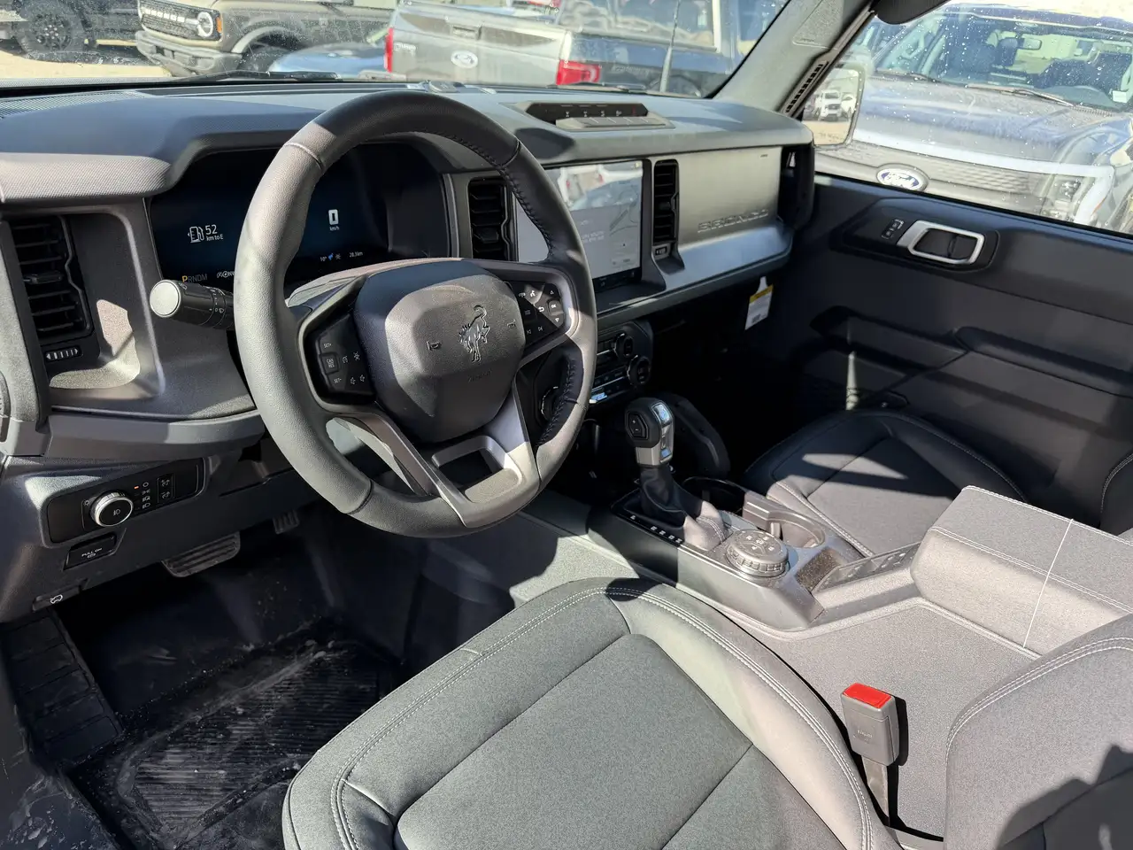 Ford Bronco снимка Ford Bronco
