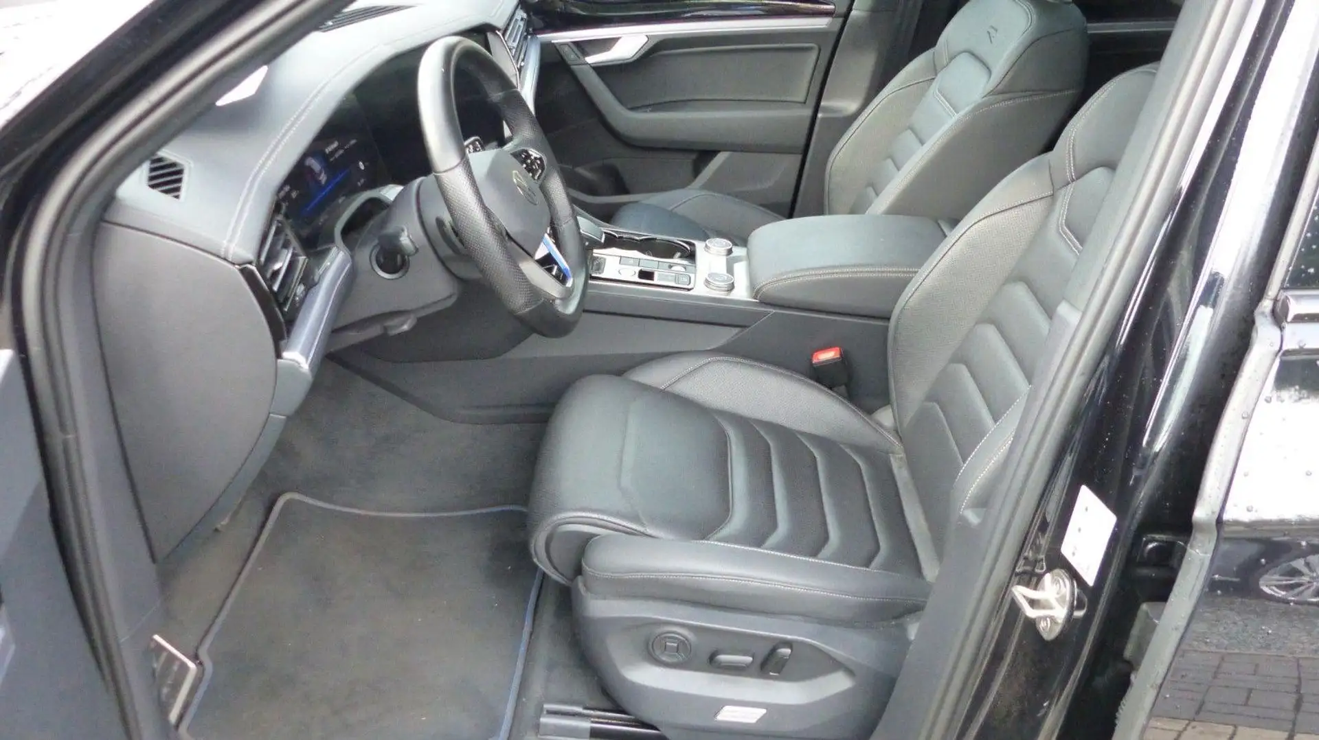 Volkswagen Touareg 3.0 TSi 4MOTION R 4Motion eHybrid ACC HeadUp 21 in Noir - 2
