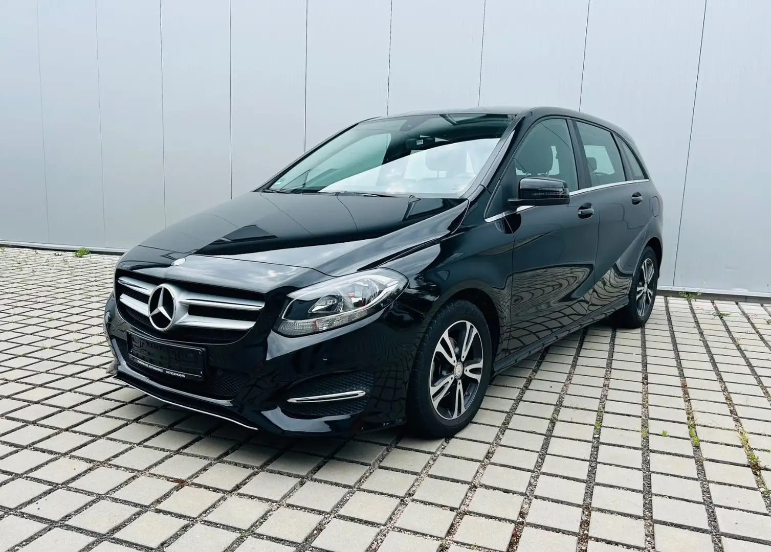 Mercedes-Benz B 180 CDI NAVI LEDER KAMERA 8xALU Zahnriemen-NEU Schwarz - 1