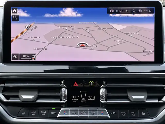 BMW X3 view 13