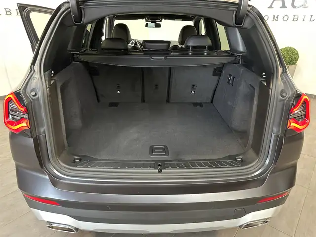 BMW X3 view 6