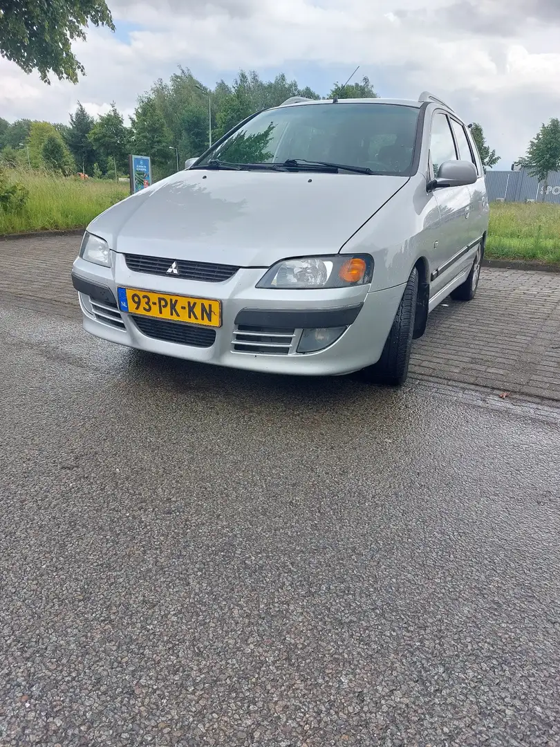 Mitsubishi Space Star 1.8 Instyle Silver Gris - 2