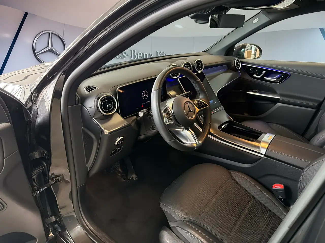 Mercedes-Benz GLC снимка Mercedes-Benz GLC
