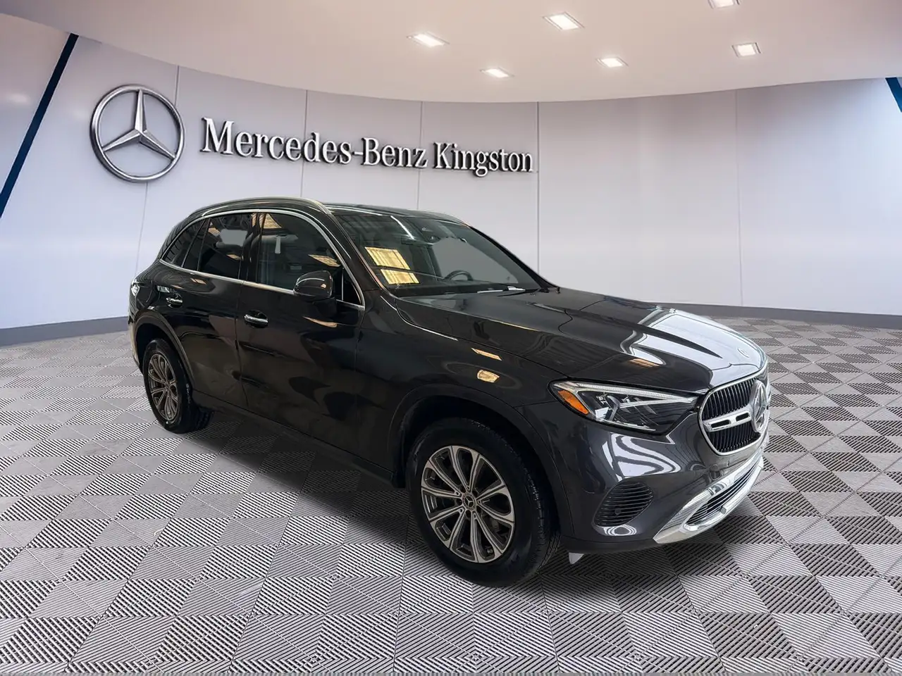 2025 Mercedes-Benz GLC