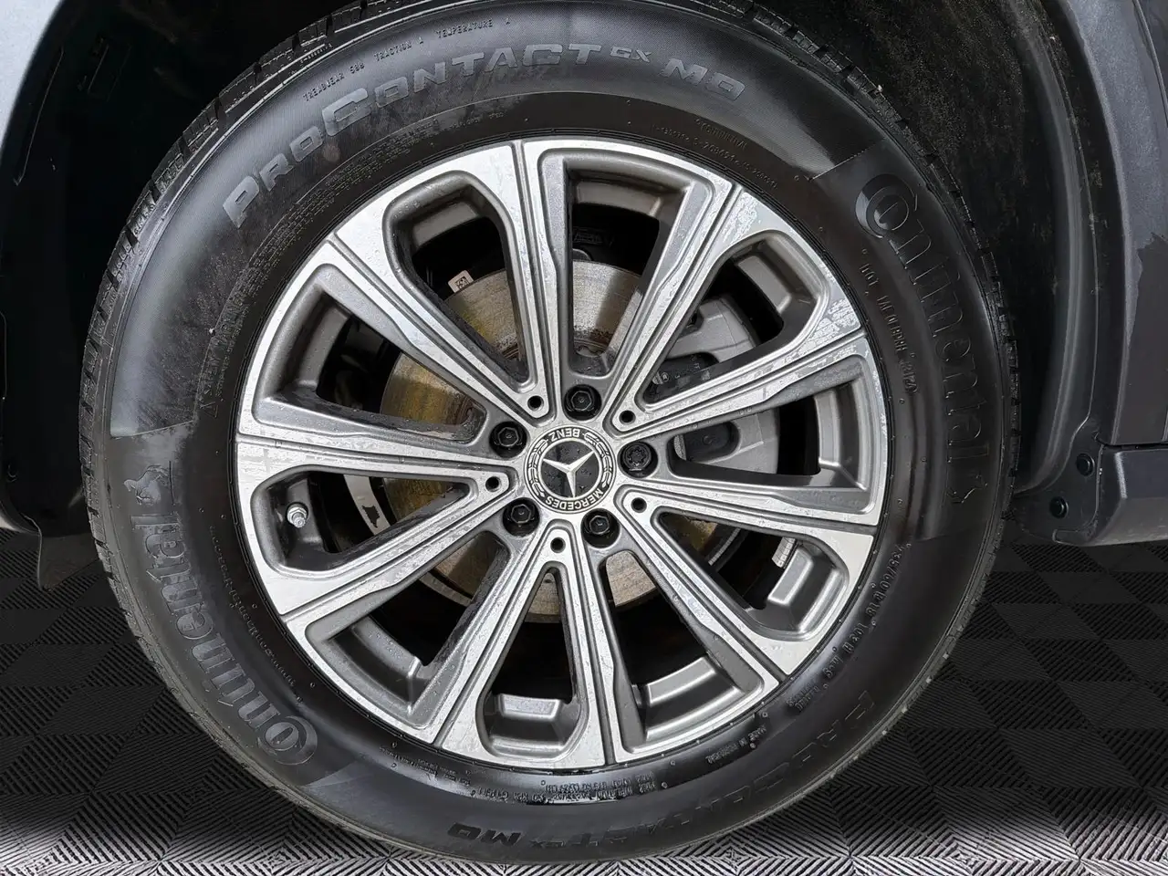 Mercedes-Benz GLC снимка Mercedes-Benz GLC