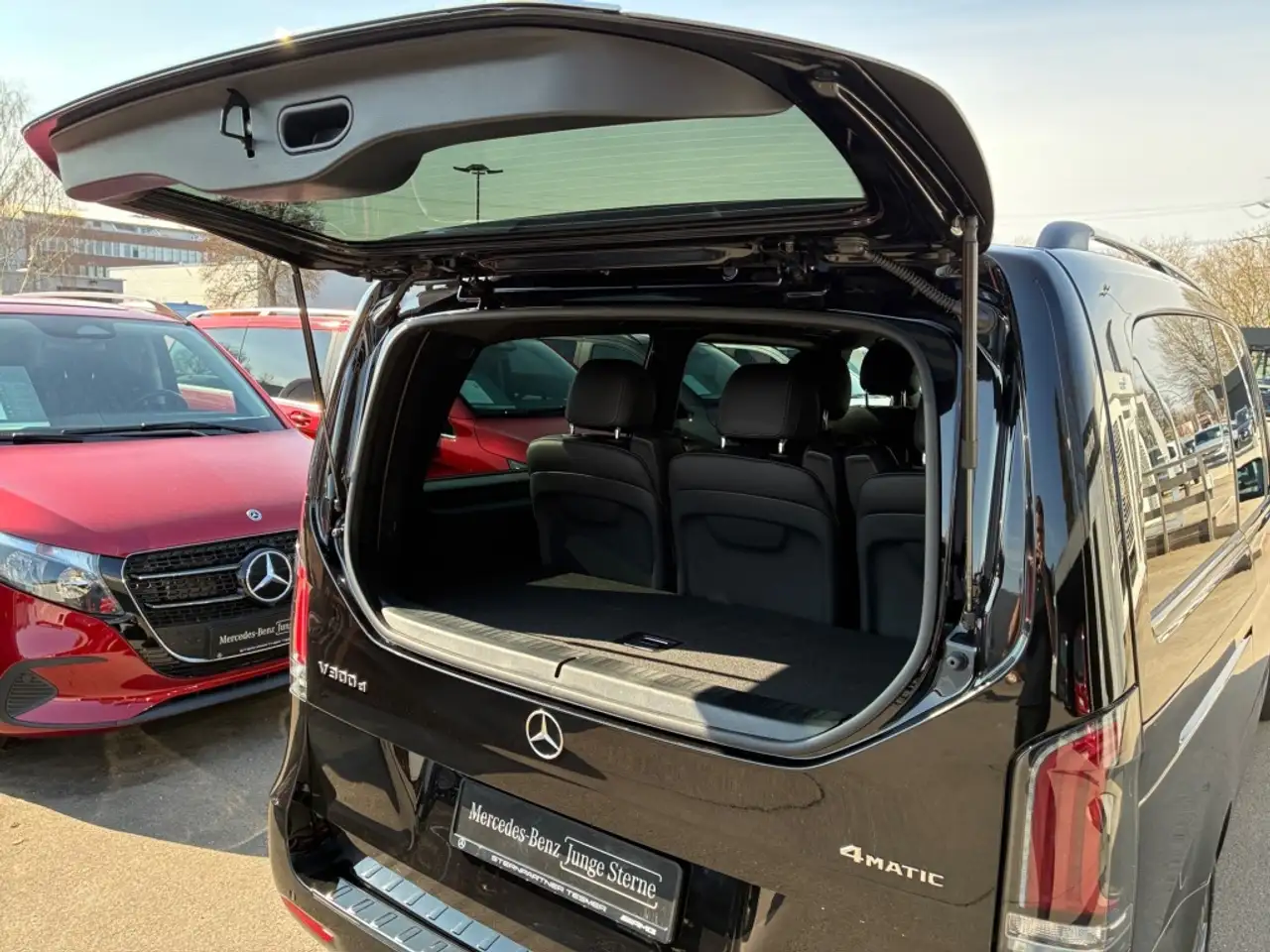 Mercedes-Benz V 300 d 4M AVANTGARDE, LANG - AMG! NIGHT! PANO! 9