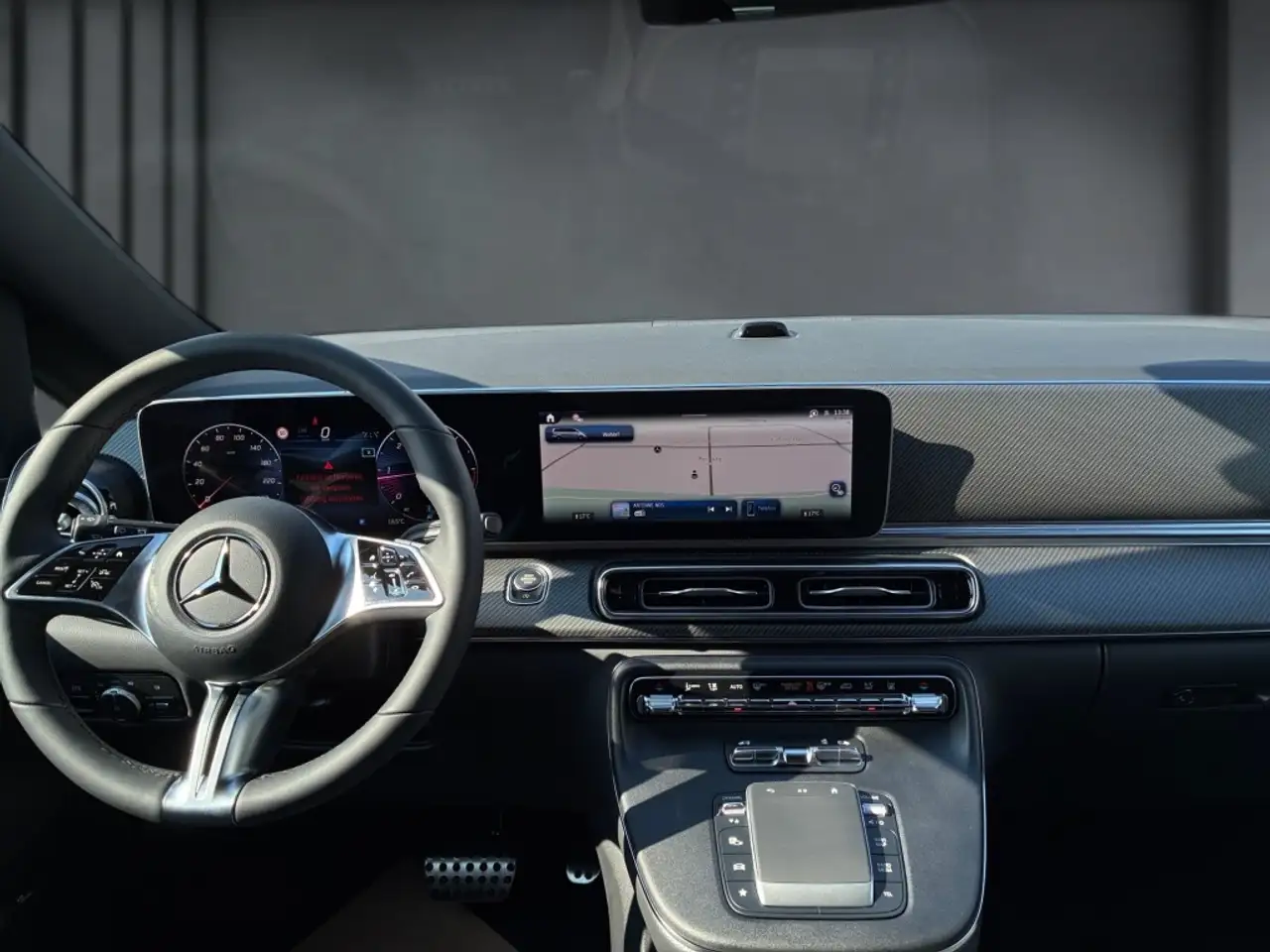 Mercedes-Benz V 300 d 4M AVANTGARDE, LANG - AMG! NIGHT! PANO! 14