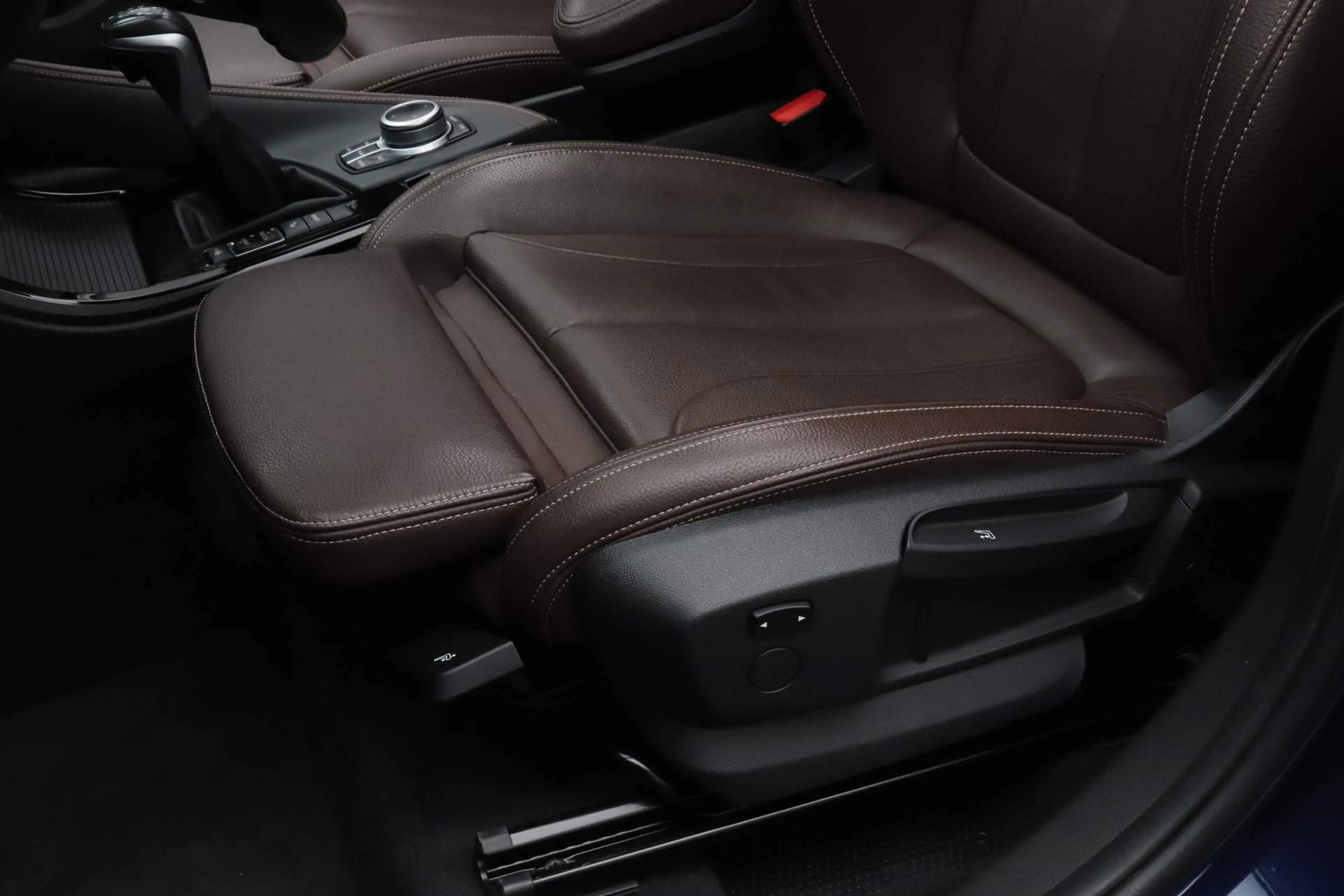 BMW X1 xDrive25e eDrive Edition | xLine | Head Up | Stoel — photo 4