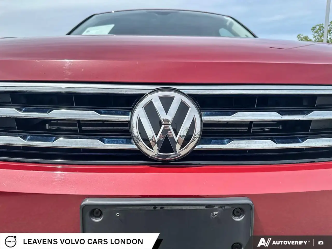 Volkswagen Tiguan снимка Volkswagen Tiguan