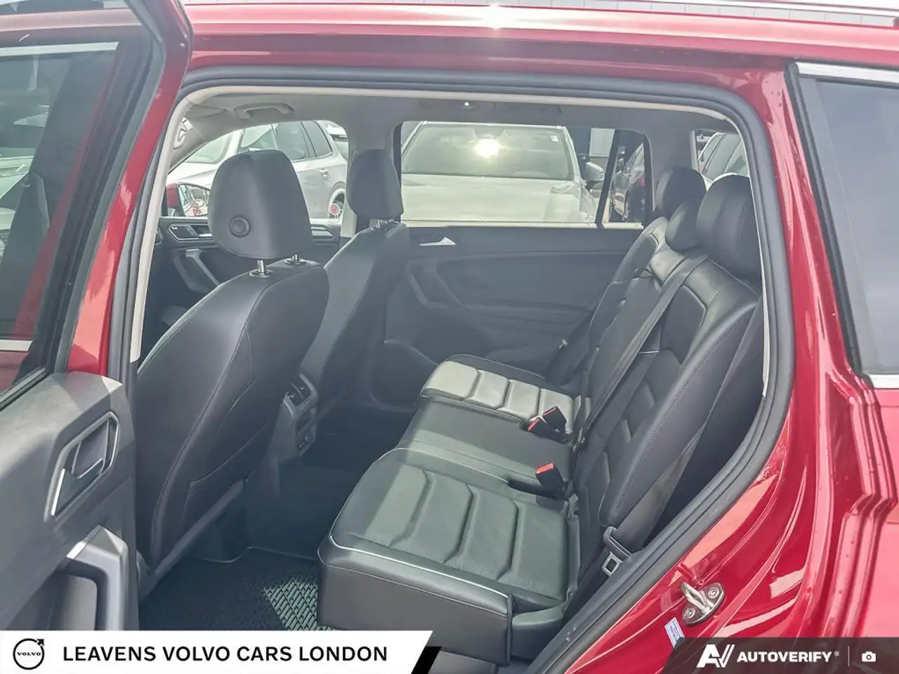 Volkswagen Tiguan снимка Volkswagen Tiguan