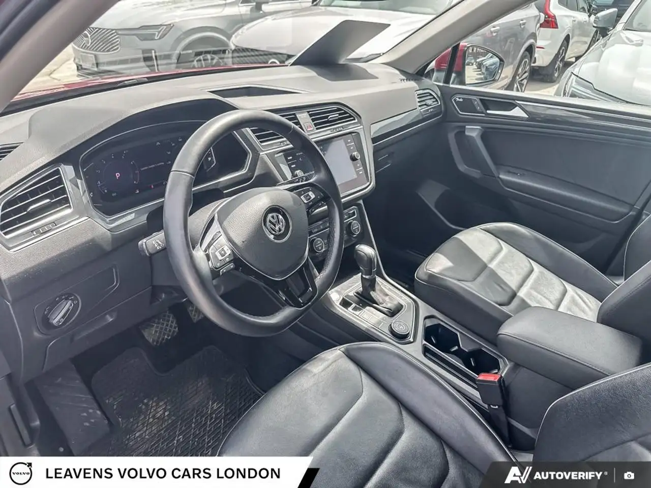 Volkswagen Tiguan снимка Volkswagen Tiguan