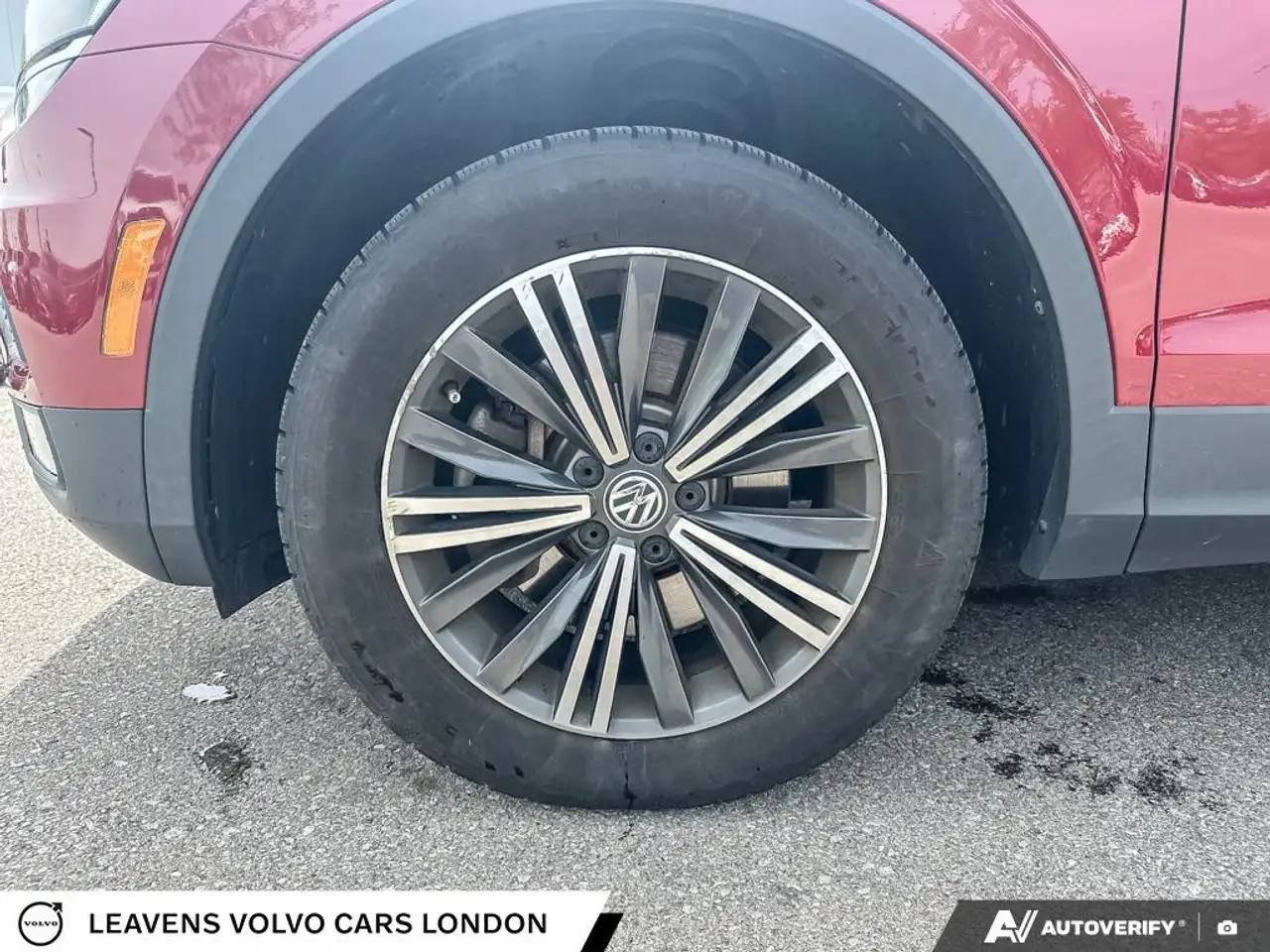 Volkswagen Tiguan снимка Volkswagen Tiguan