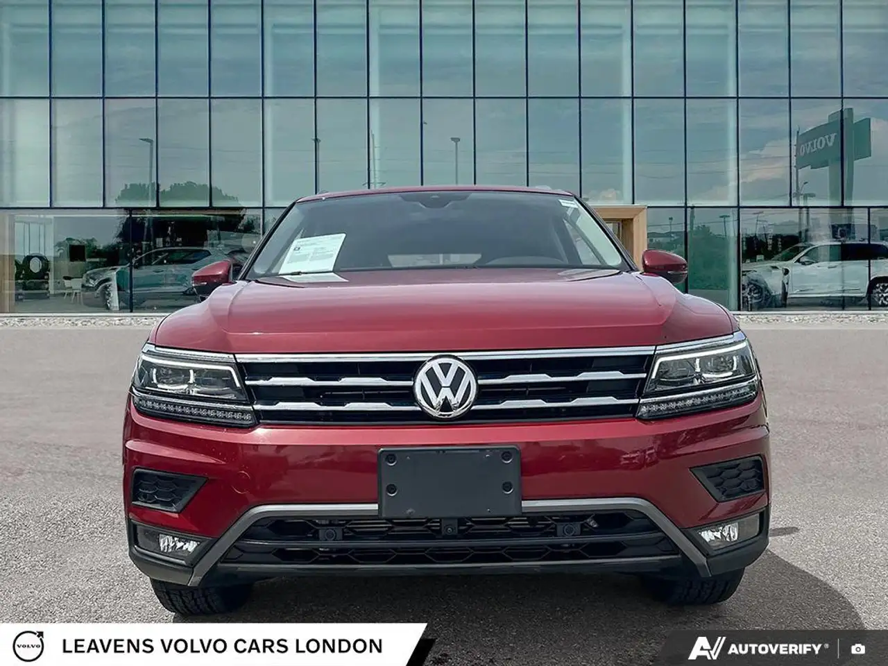 Volkswagen Tiguan снимка Volkswagen Tiguan