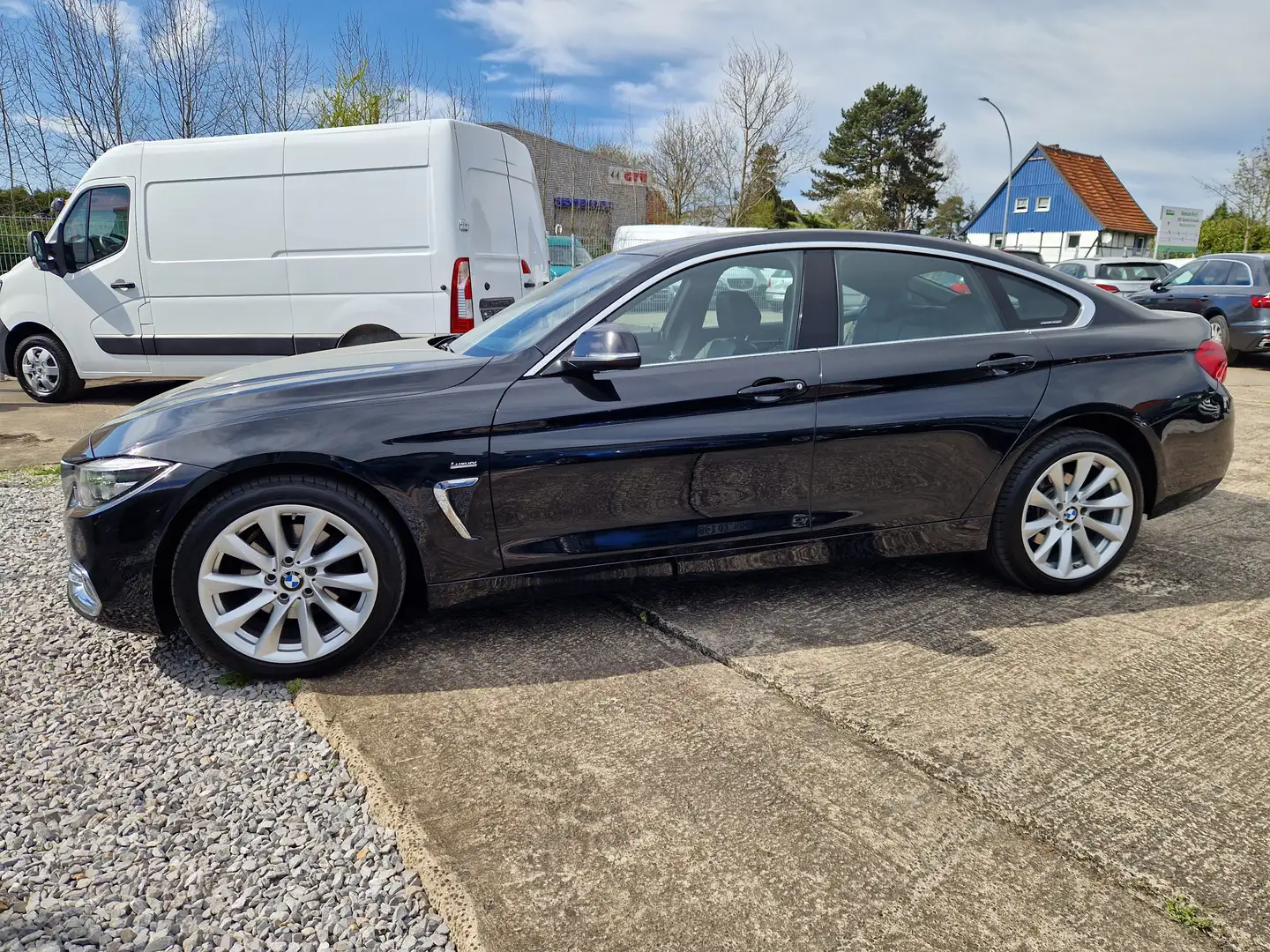 BMW 420 420 d xDrive Luxury Line Černá - 2