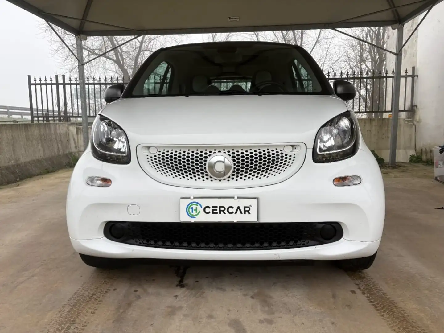 smart forTwo 70 1.0 twinamic AUTOMATICA OK NEOPATENTATI Blanc - 2