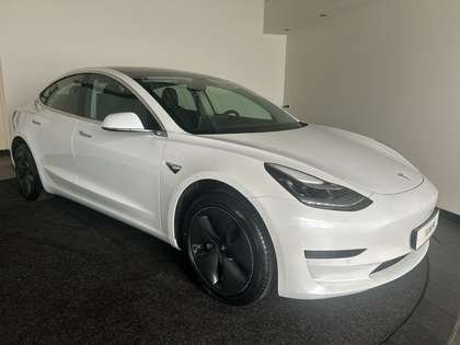 Tesla Model 3 Standard RWD Plus 60 kWh | Rijdt en zit als nieuw!