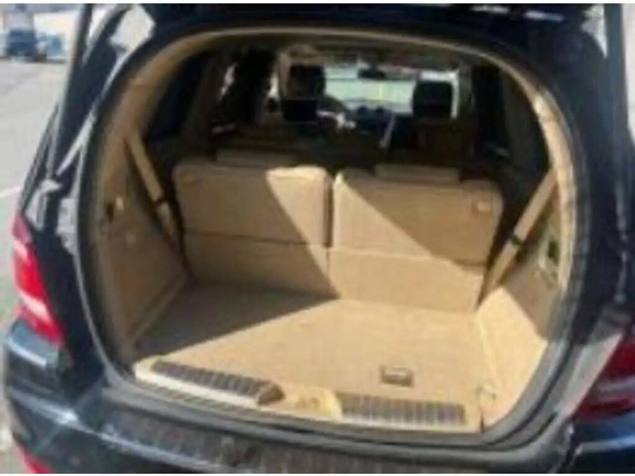 Mercedes-Benz GL-Class снимка Mercedes-Benz GL-Class