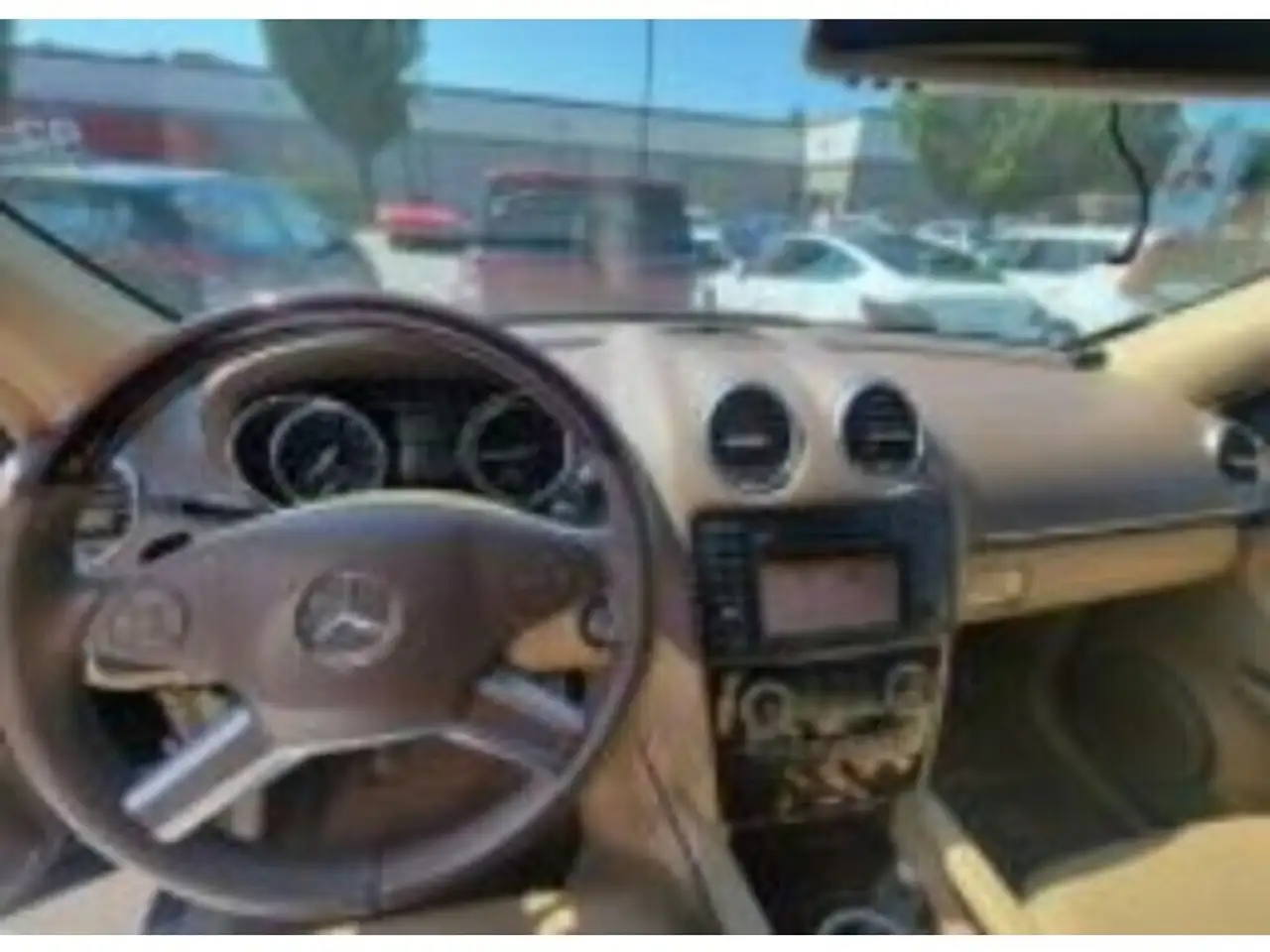 Mercedes-Benz GL-Class снимка Mercedes-Benz GL-Class