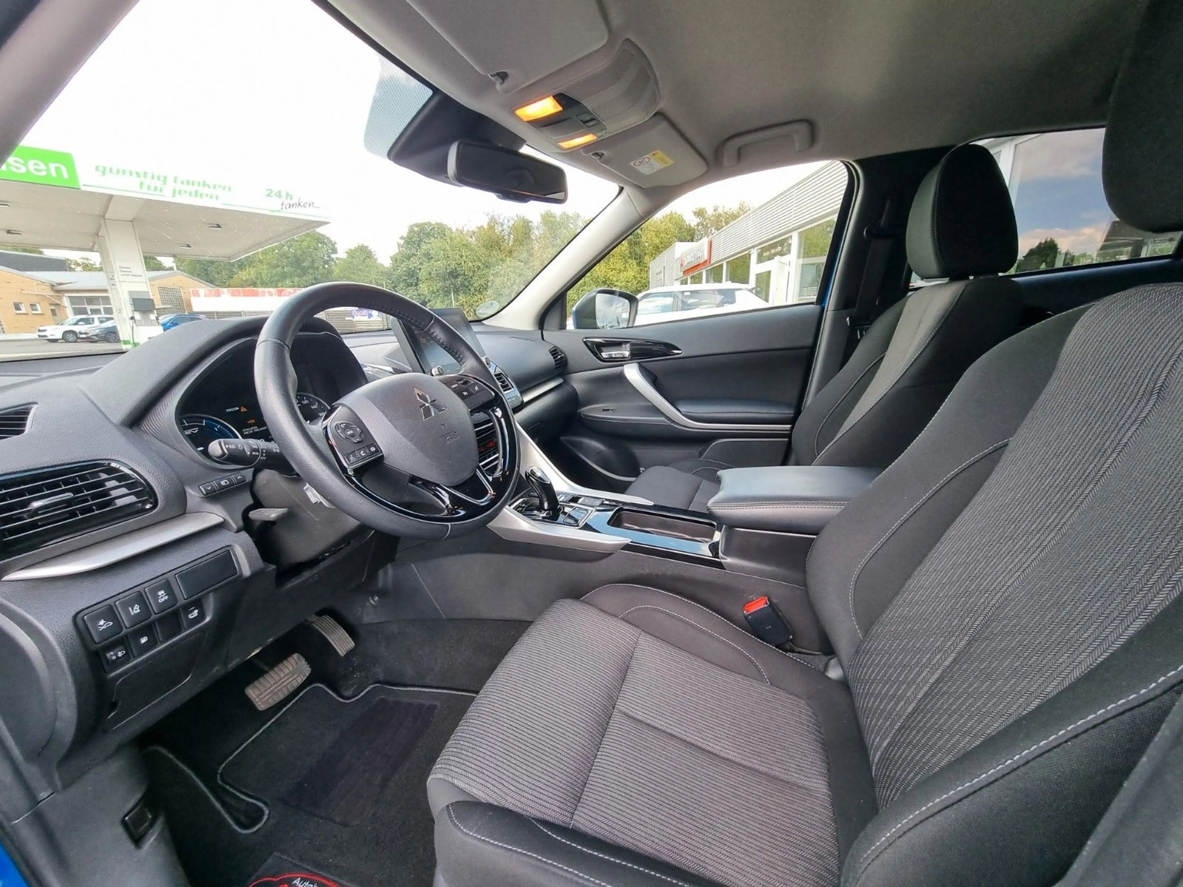 Mitsubishi Eclipse Cross Basis Hybrid 4WD — photo 7