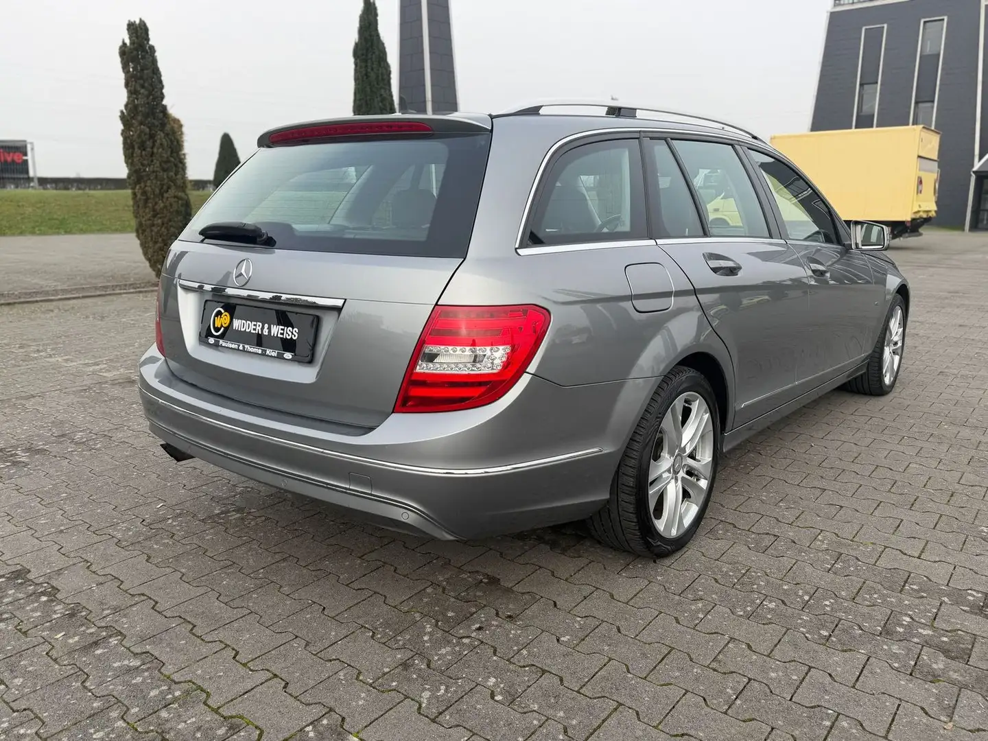 Mercedes-Benz C 200 T CDI AUTOMATIK/NAVI/STZHZG/PDC/TEMP/ALU Silber - 2