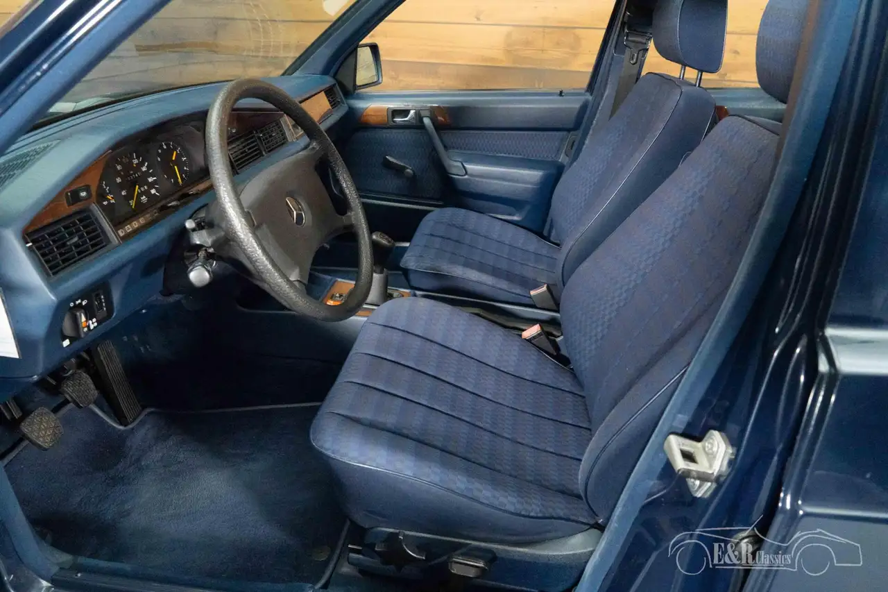 Mercedes-Benz 190 D Sedan | 1990, foto 12